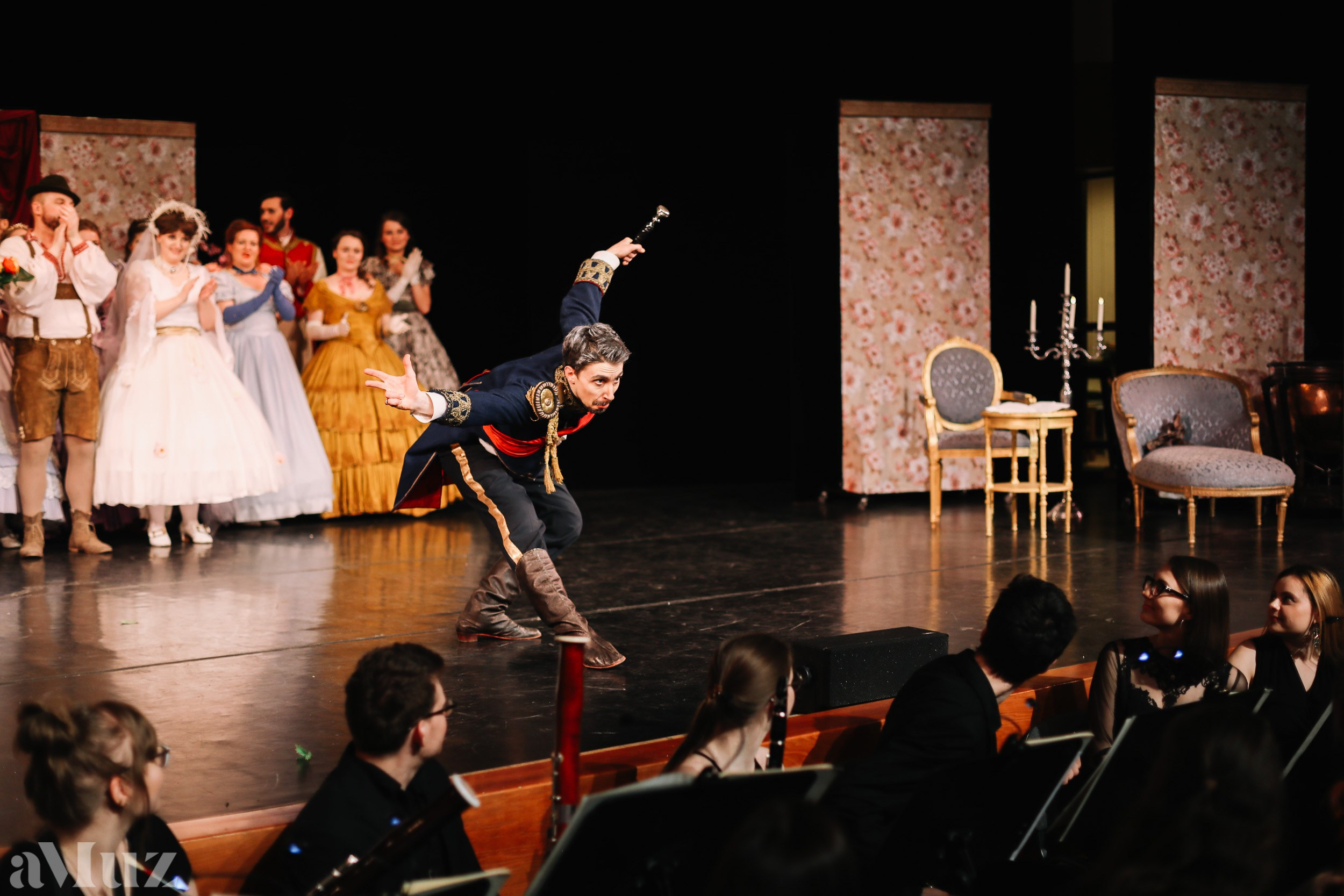 Opera Łąkowa. Fotograf Ślubny Warszawa - Sesje Biznesowe Rodzinne Eventy