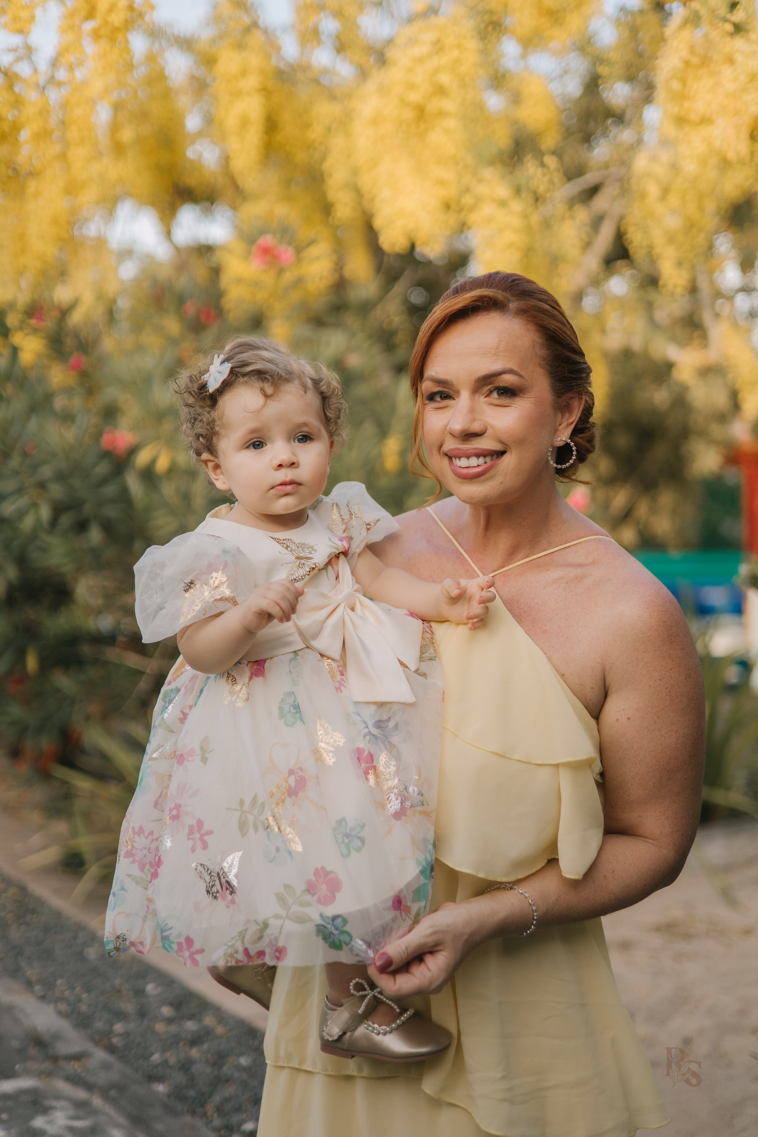 Aurora — 1 ano. Fotógrafo Richard Silvestre — Casamentos na Bahia