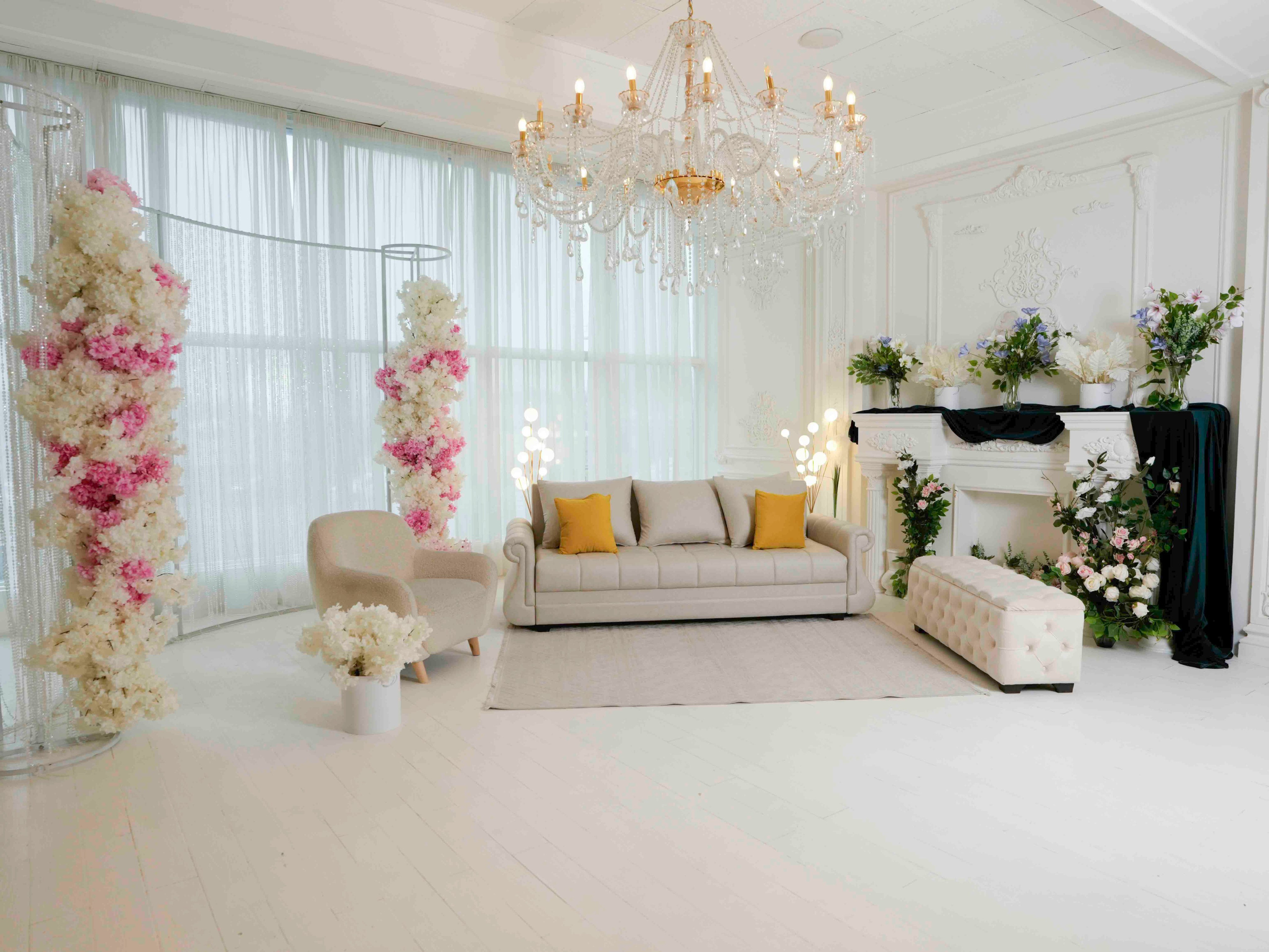 Зал «Light» — (ул.Мукими, 1А). 2astudio.uz