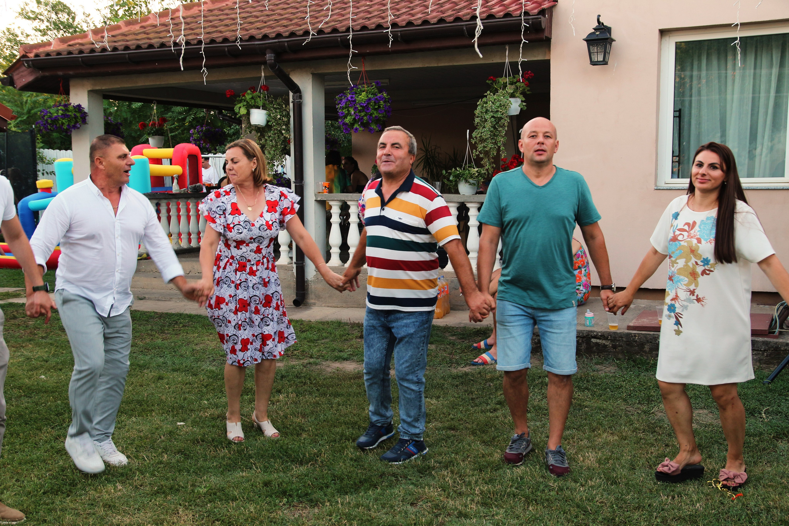 BYZO MEDIA. PETRU BYZO - family and children photographer in ROMANIA