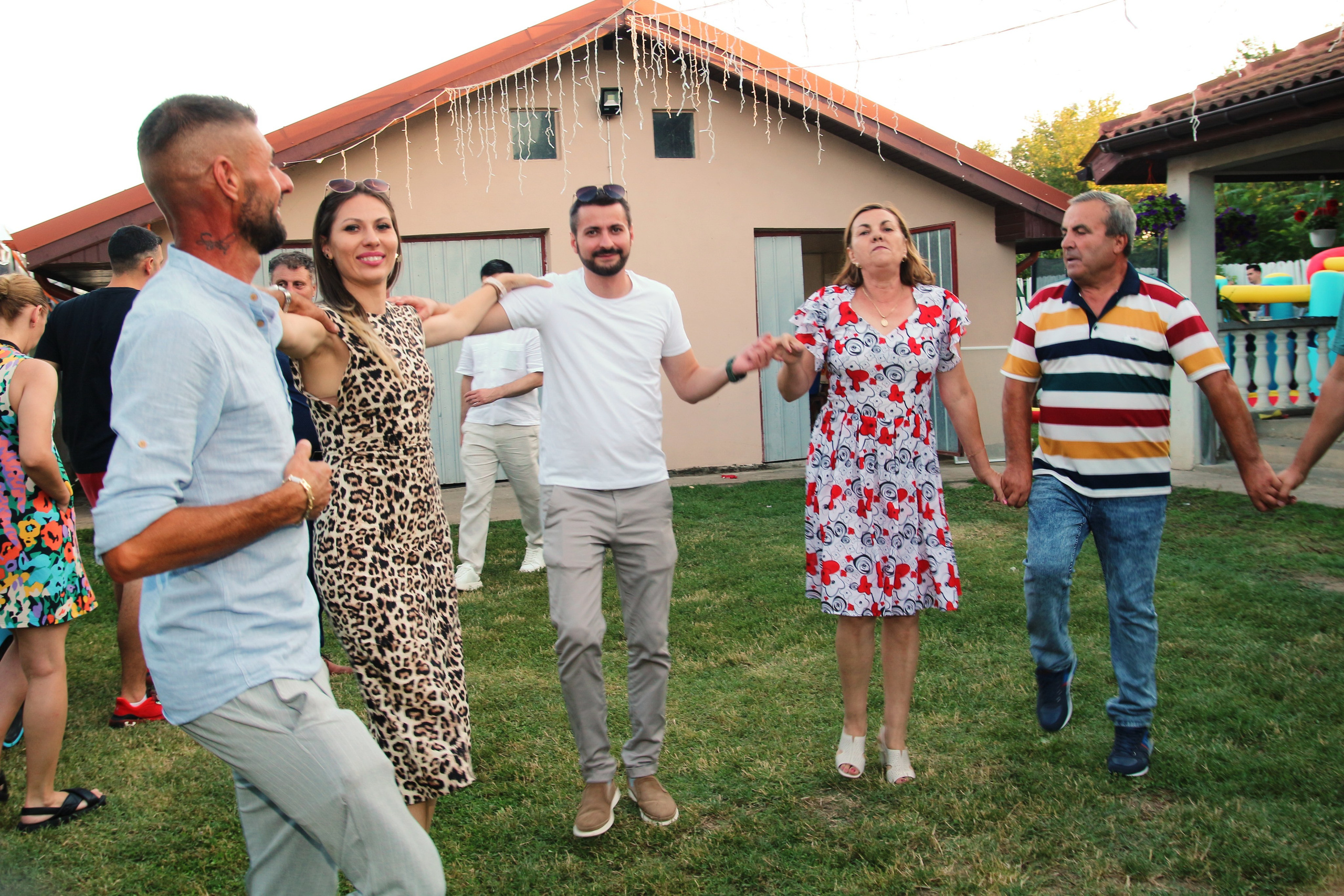 BYZO MEDIA. PETRU BYZO - family and children photographer in ROMANIA