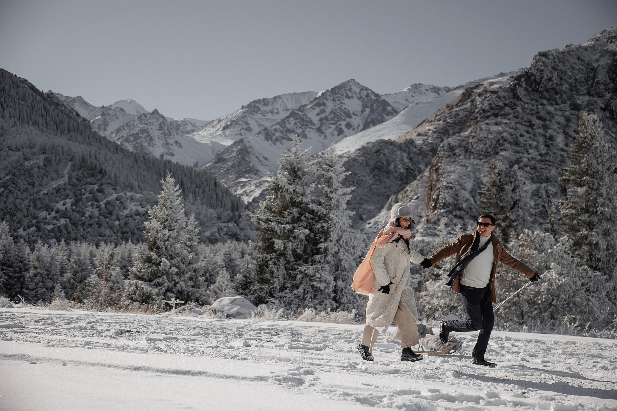 Зимняя Ала Арча 2025 год. Свадебный и семейный фотограф в Бишкеке Давлетбаев Талгат