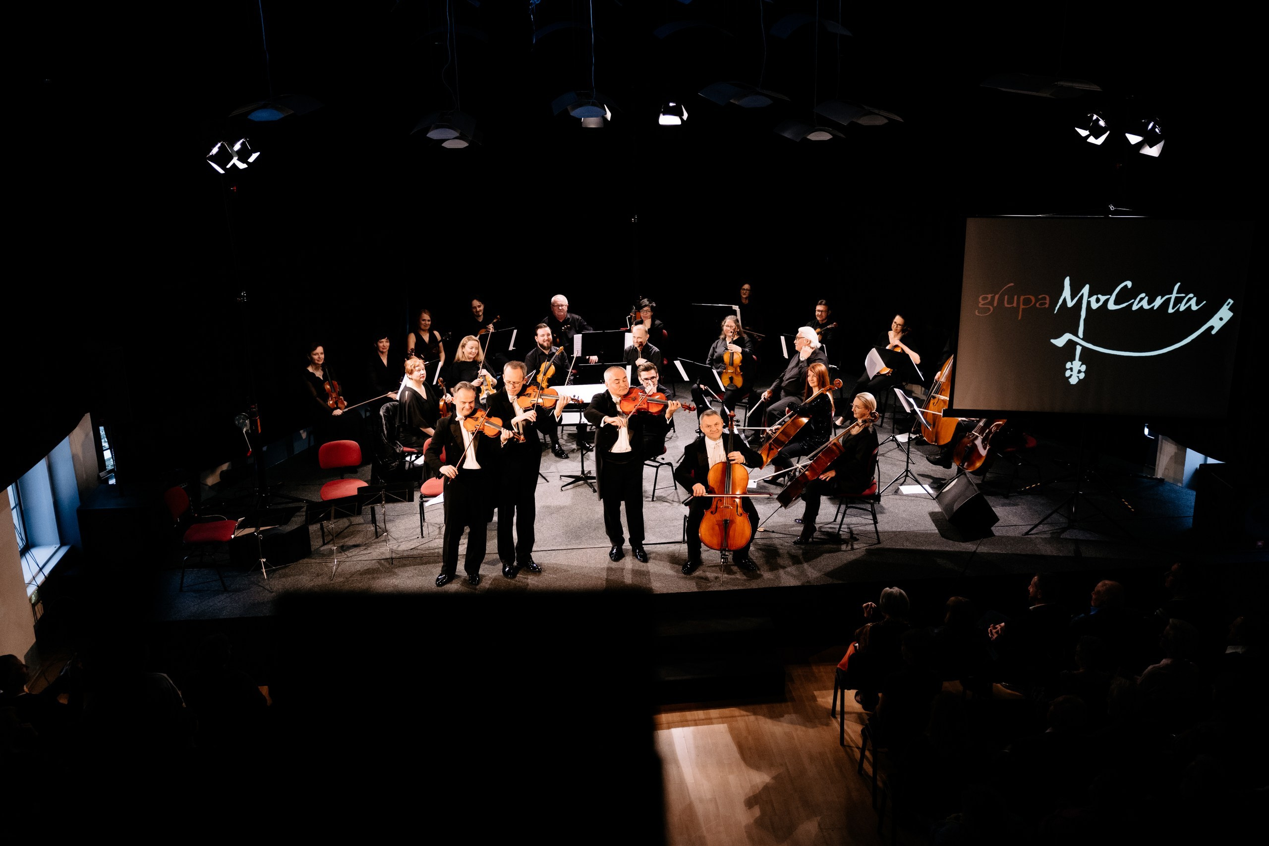 Mocarta Trio. Fotograf Ślubny Warszawa - Sesje Biznesowe Rodzinne Eventy