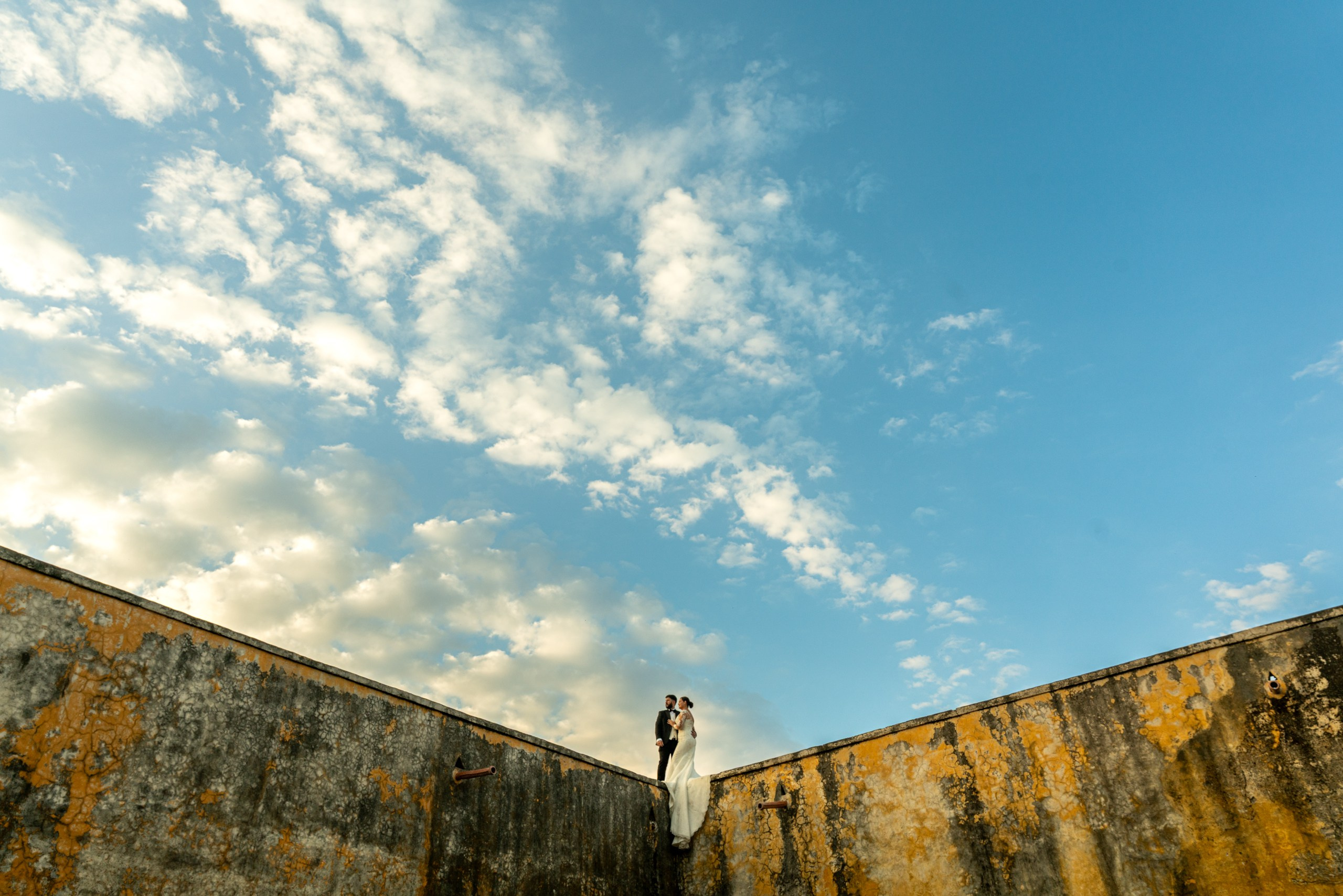 Daniel & Jannet. Elopement & Lifestyle Wedding Photographer