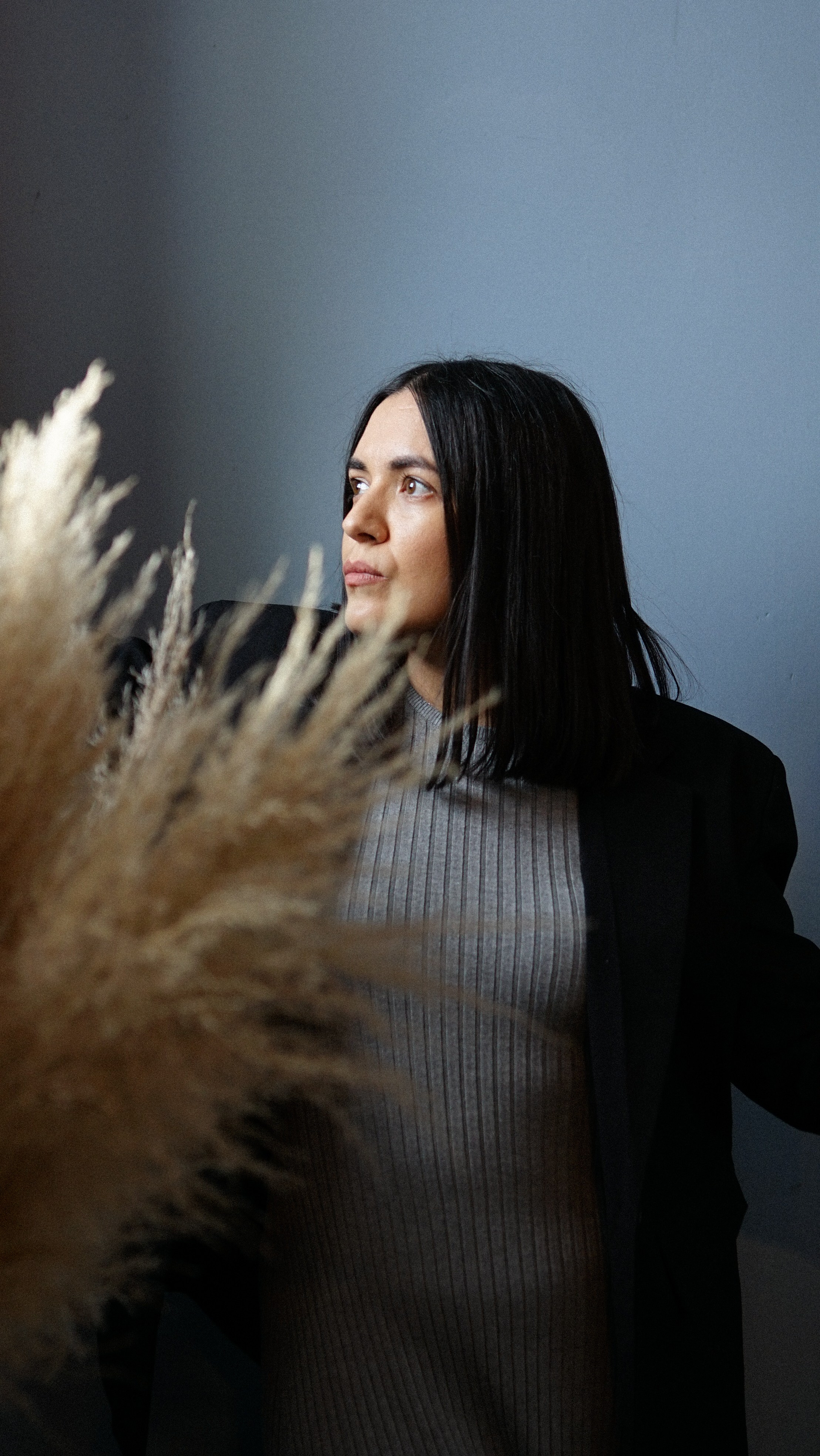 Fotografie de Portret Brașov | Artist Mădălina Beda. Madalina Beda- Artist vizual, fotograf, doula la nastere, consultant babywearing Brasov si in toata tara