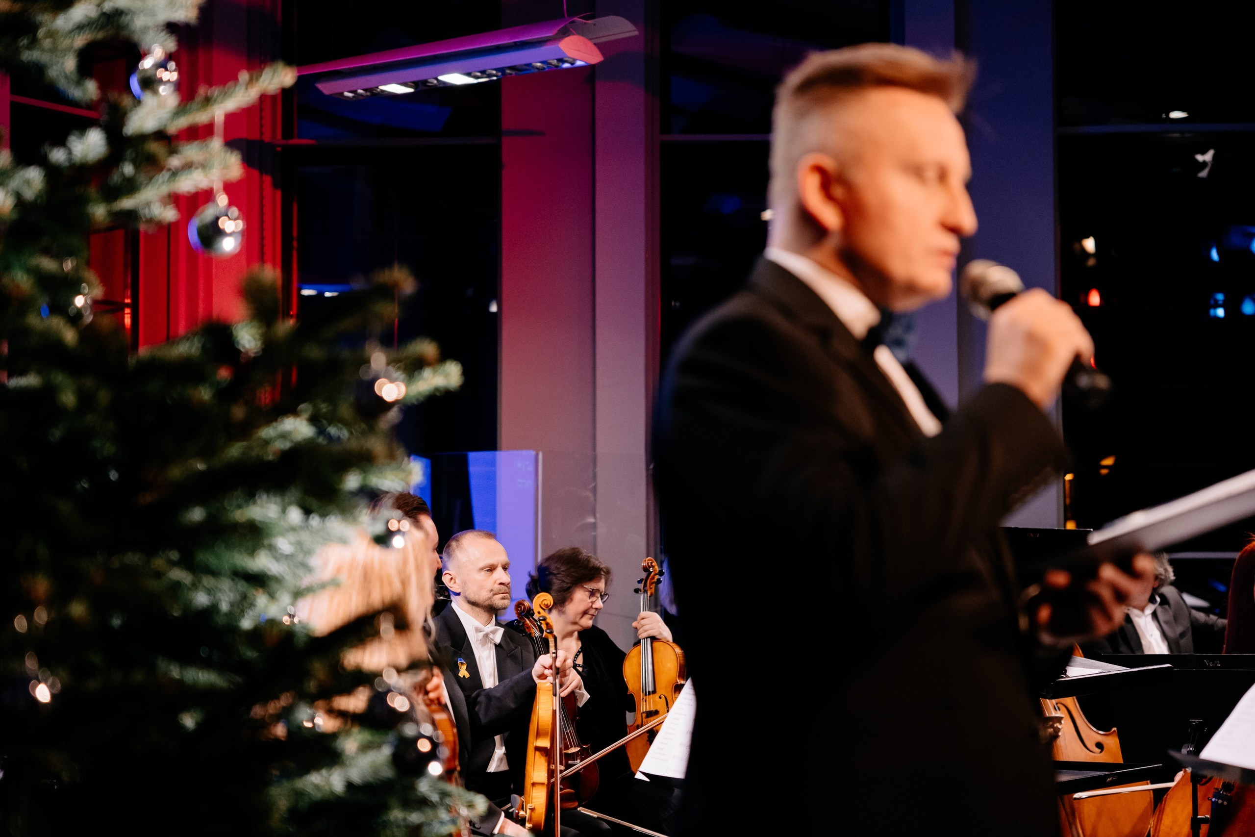 Opera Leśna. Fotograf Ślubny Warszawa - Sesje Biznesowe Rodzinne Eventy