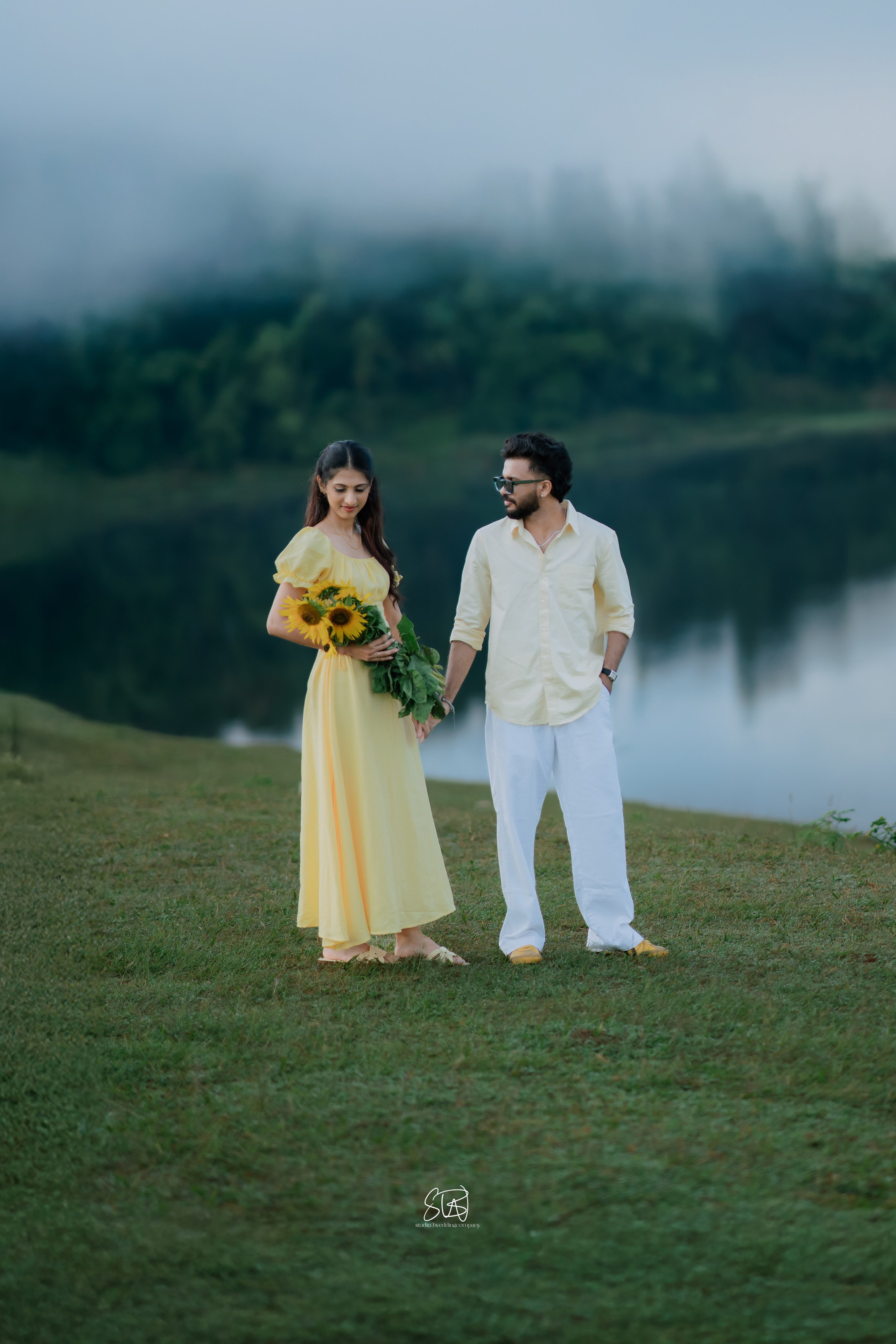 SUNFLOWER. STUDIO3WEDDINGCOMPANY