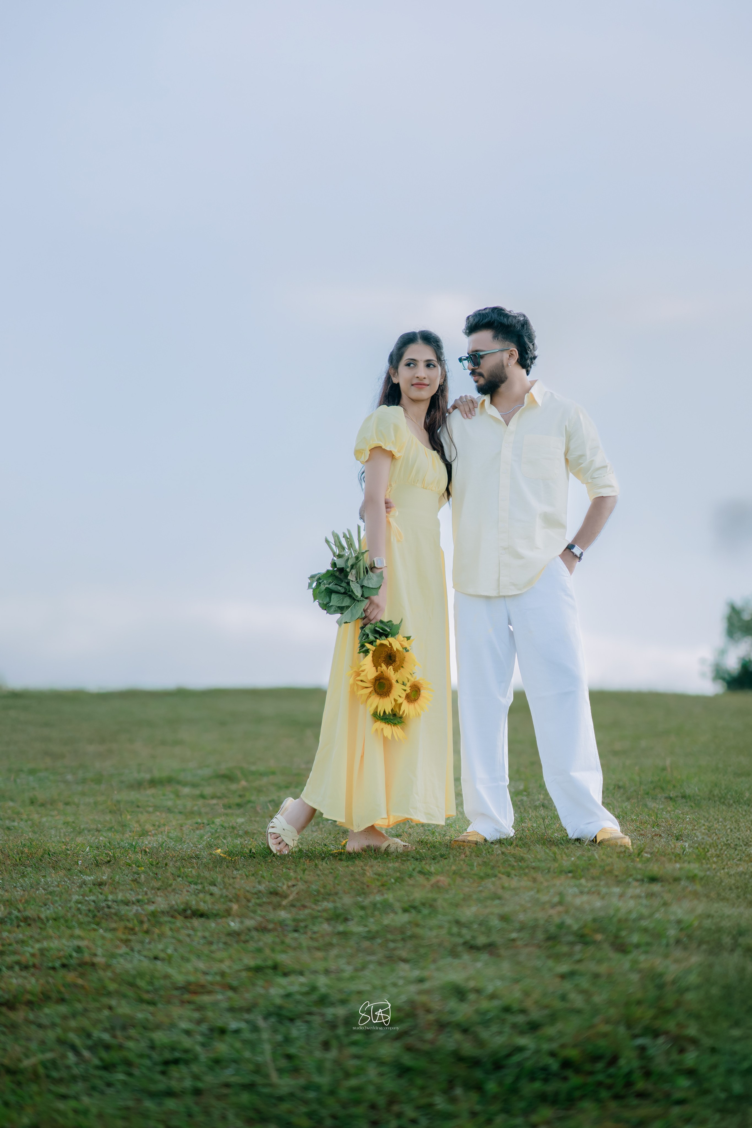 SUNFLOWER. STUDIO3WEDDINGCOMPANY