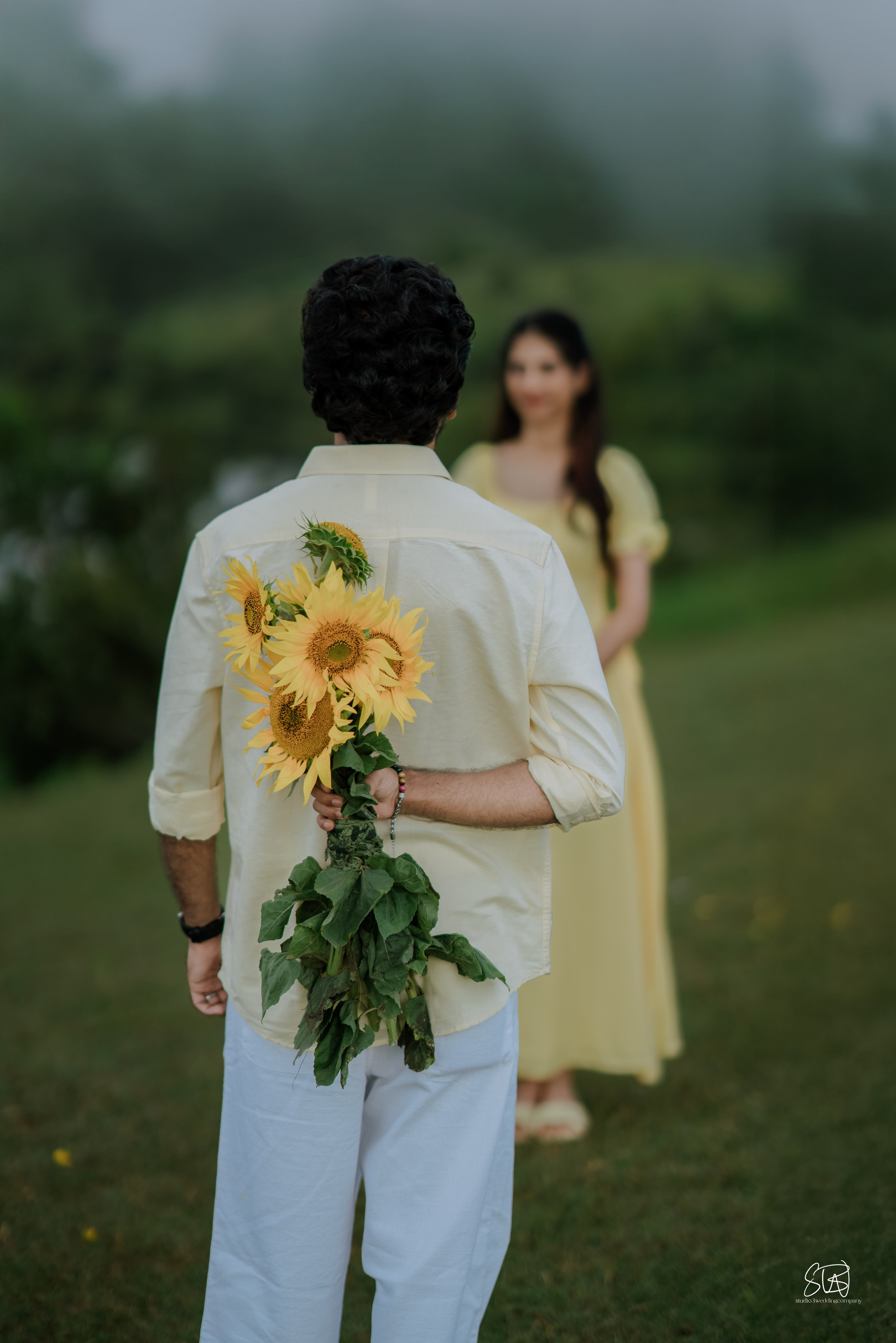SUNFLOWER. STUDIO3WEDDINGCOMPANY