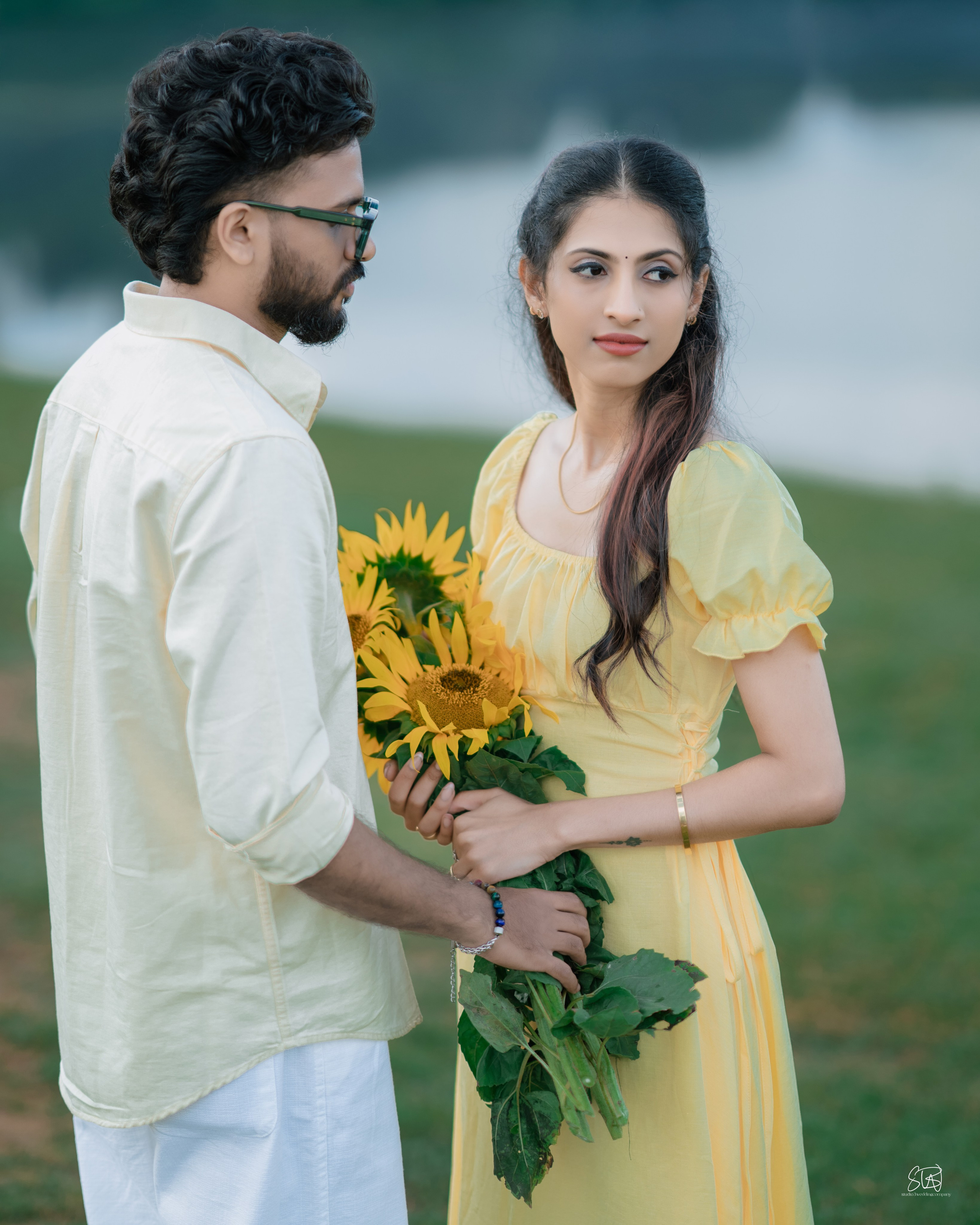 SUNFLOWER. STUDIO3WEDDINGCOMPANY