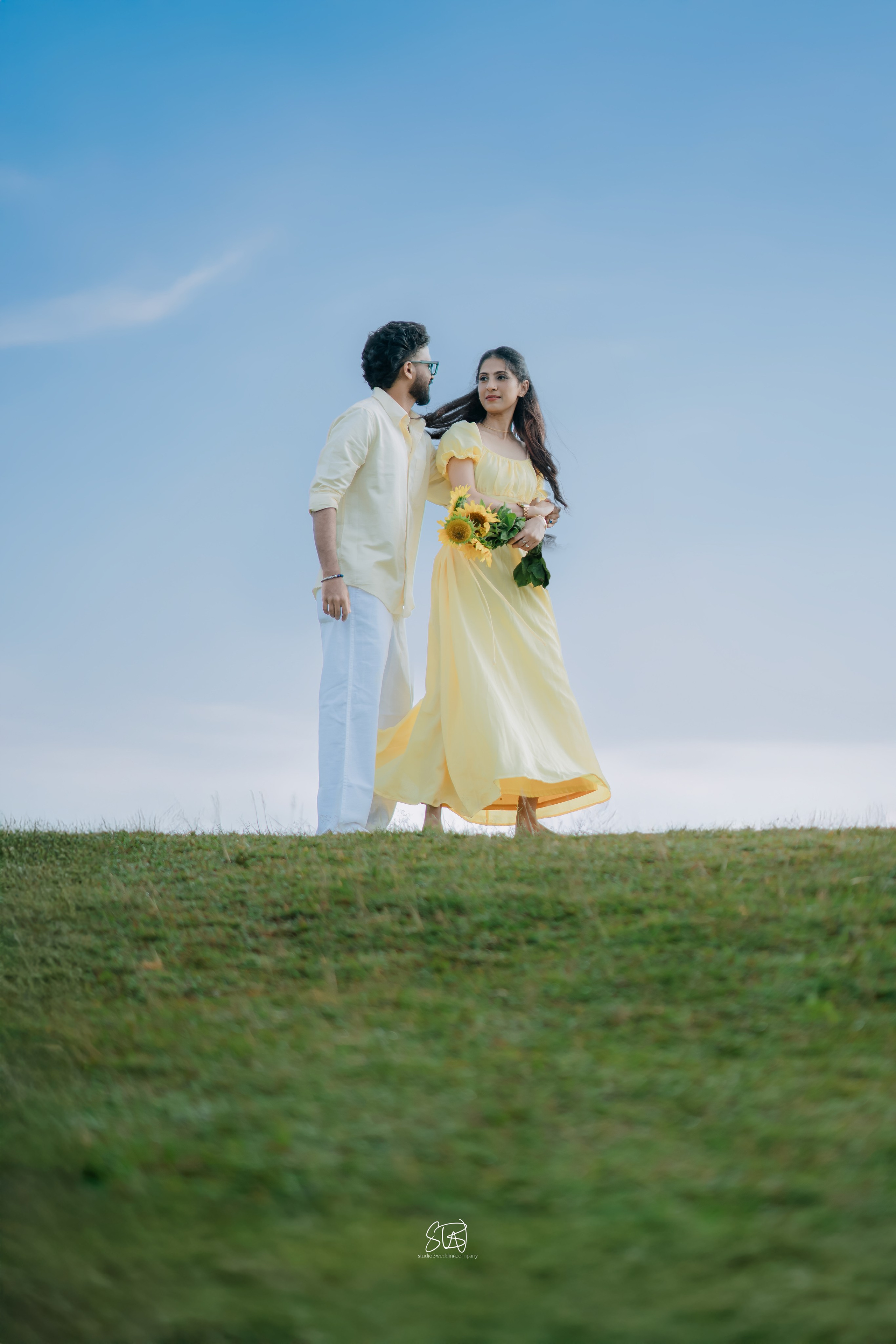 SUNFLOWER. STUDIO3WEDDINGCOMPANY