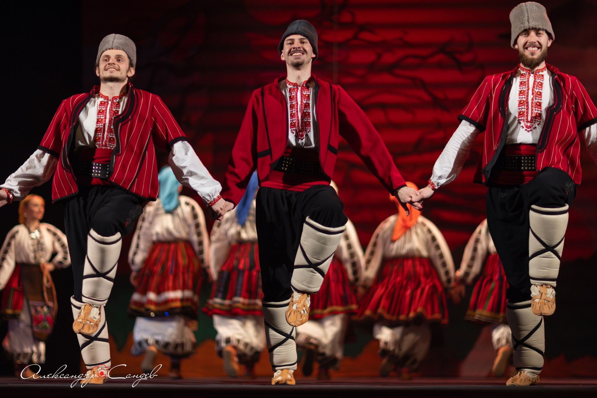 „Змейова сватба“, спектакъл на представителен ансамбъл „Шевица“ - 28.03.2026 -. Александър Сандев - website