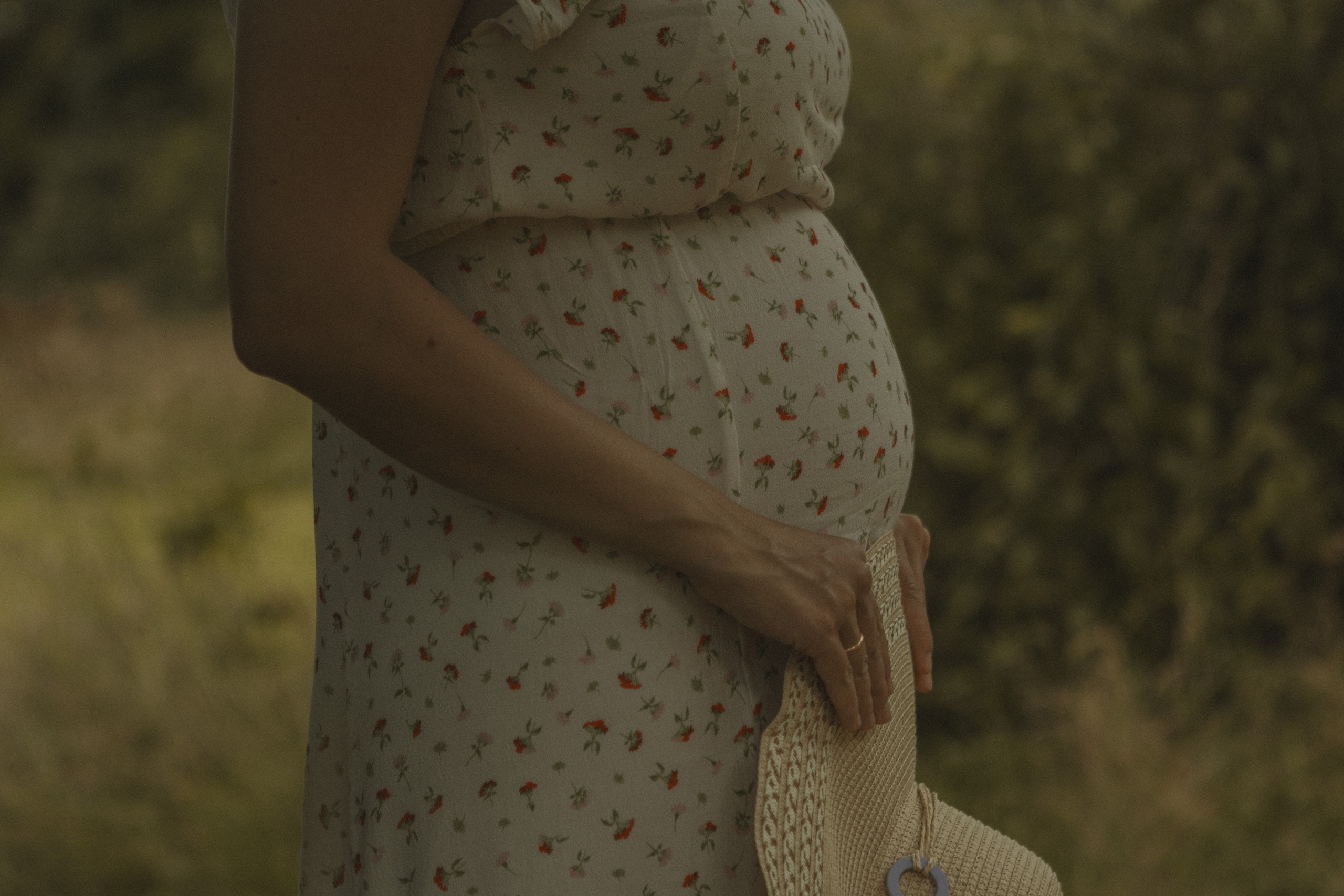 Expecting Pregnancy. Photographer Margarita Antonova in Naas, Co Kildare