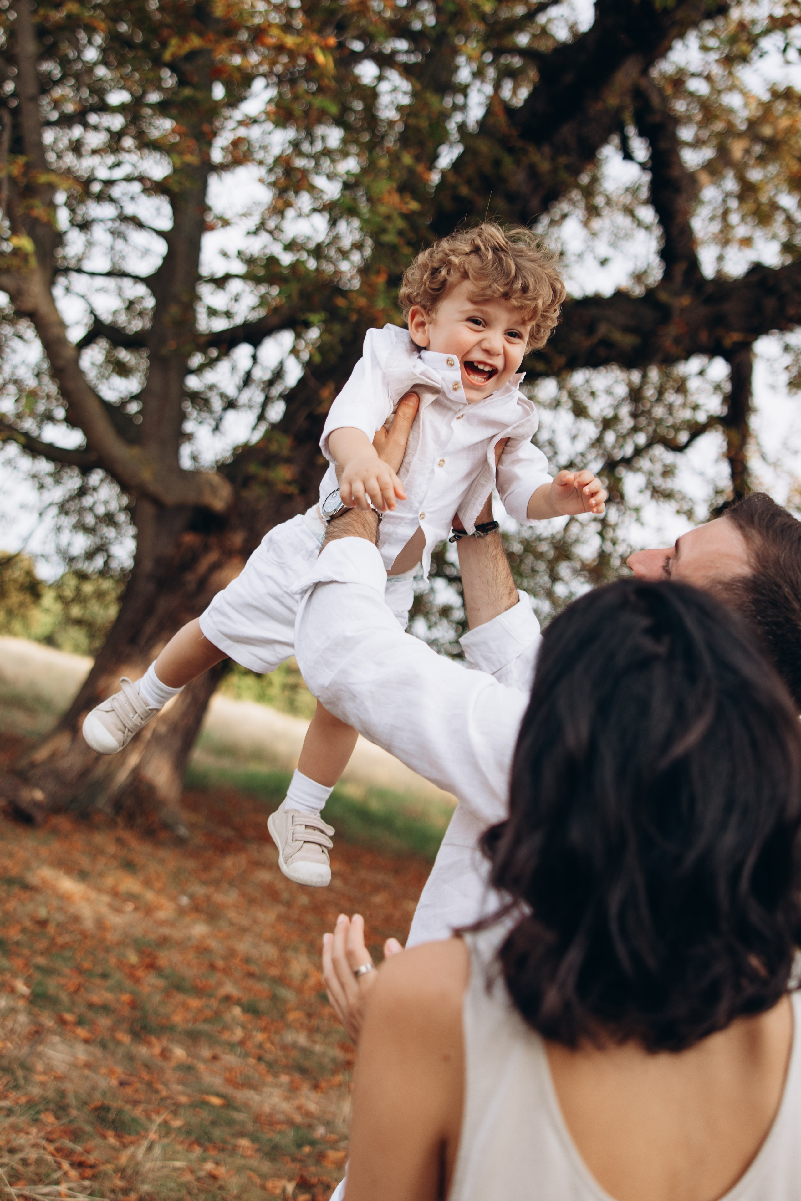 Valerik with parents (Hyde park). Anastasia Klink, Photographer in London