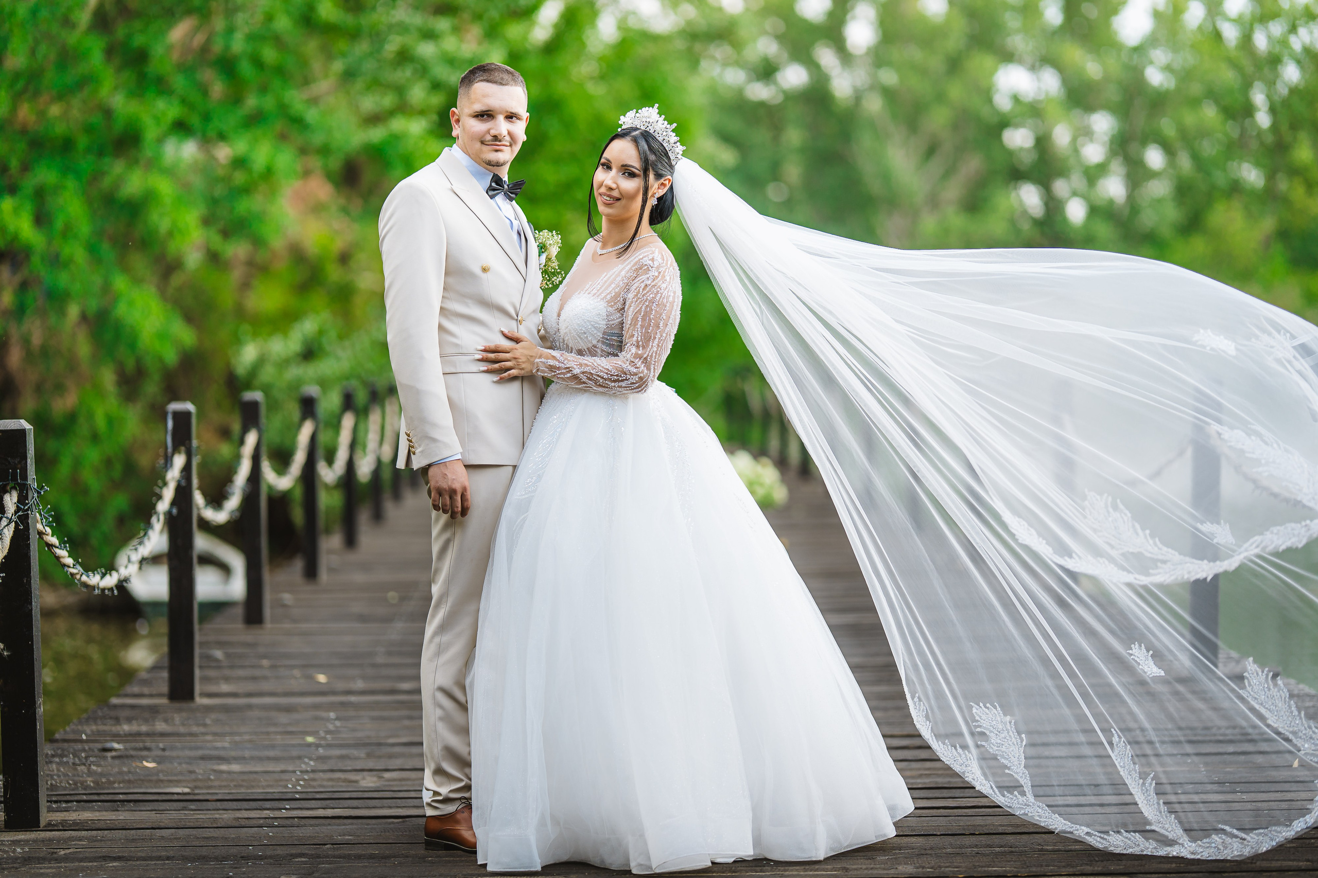 Bella & Adi. Foto Studio — Fotograf de evenimente, nunti, botezuri, portrete