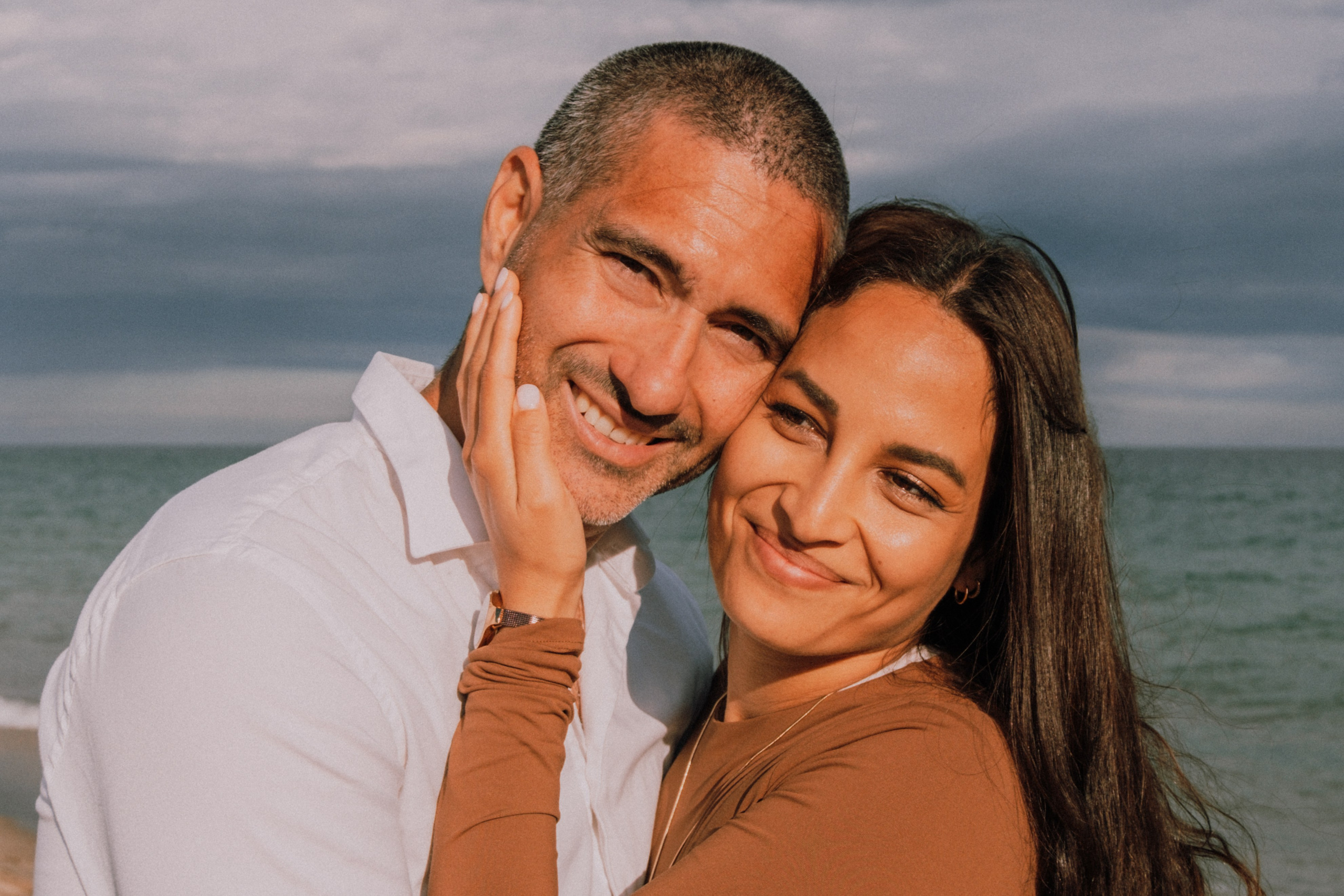Sesión familiar en la playa. Fotografía profesional en Calafell - Elena Medvedeva