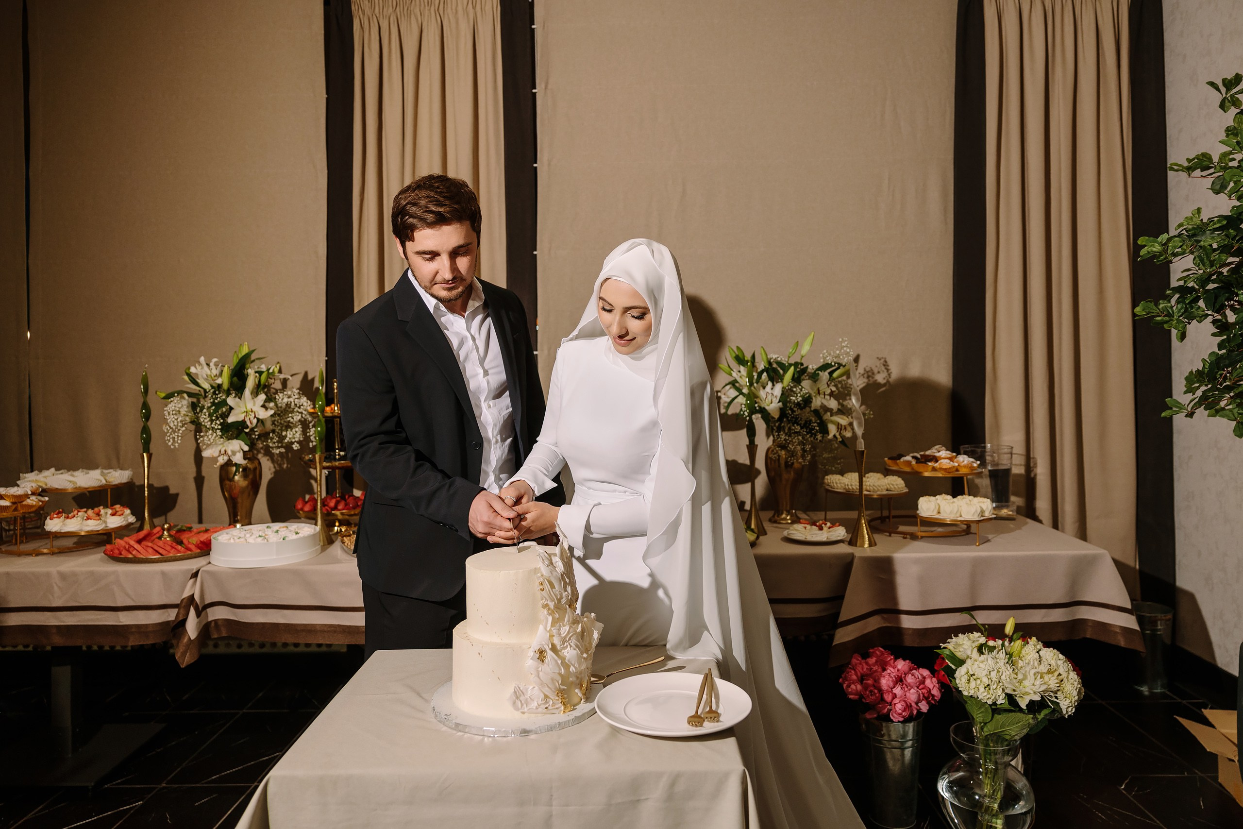 06.10.2024 Wedding Party. Wedding family event photographer in Chicago Nick Yushevich