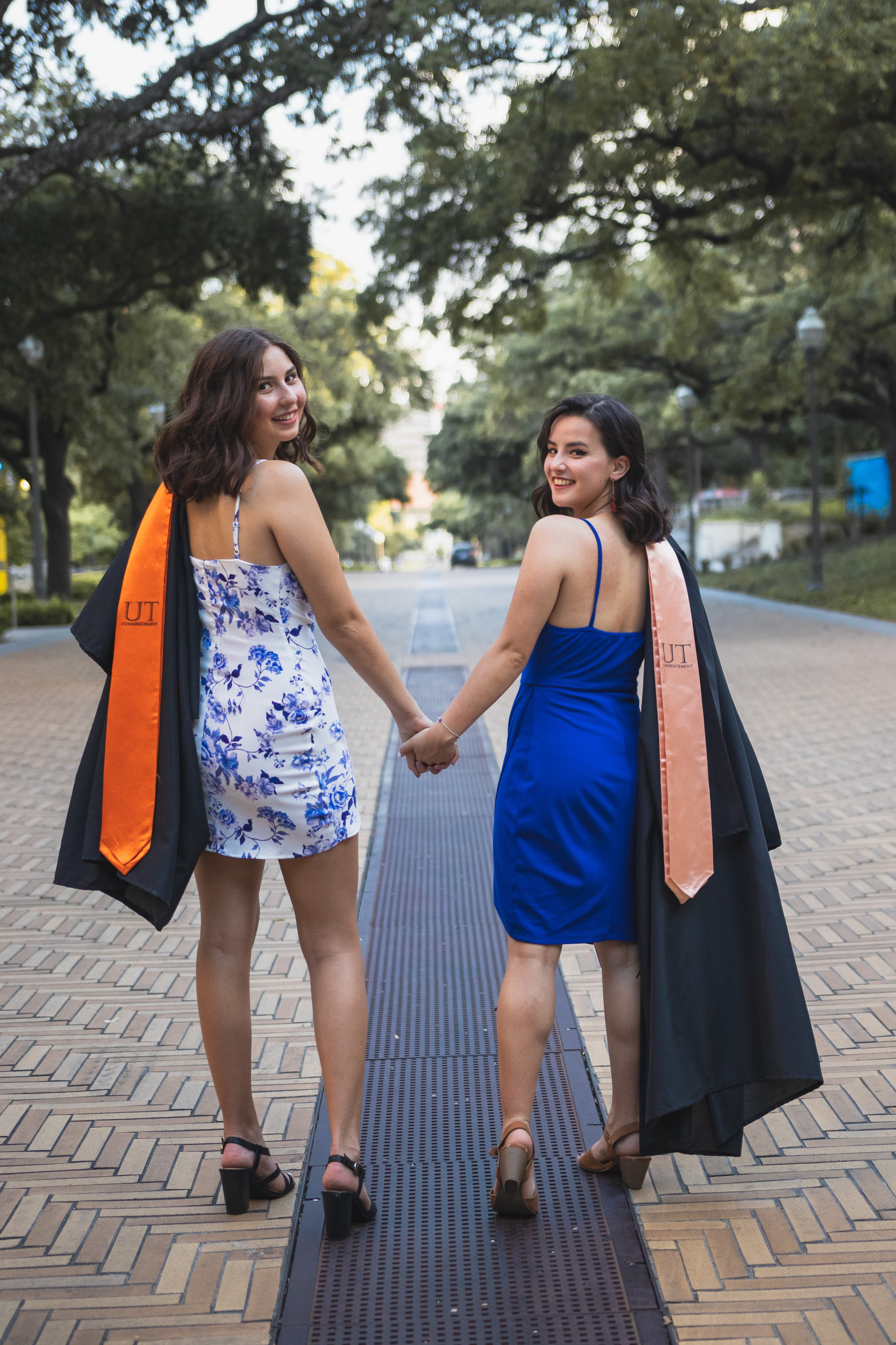 Group senior photoshoot at the University of Texas Austin