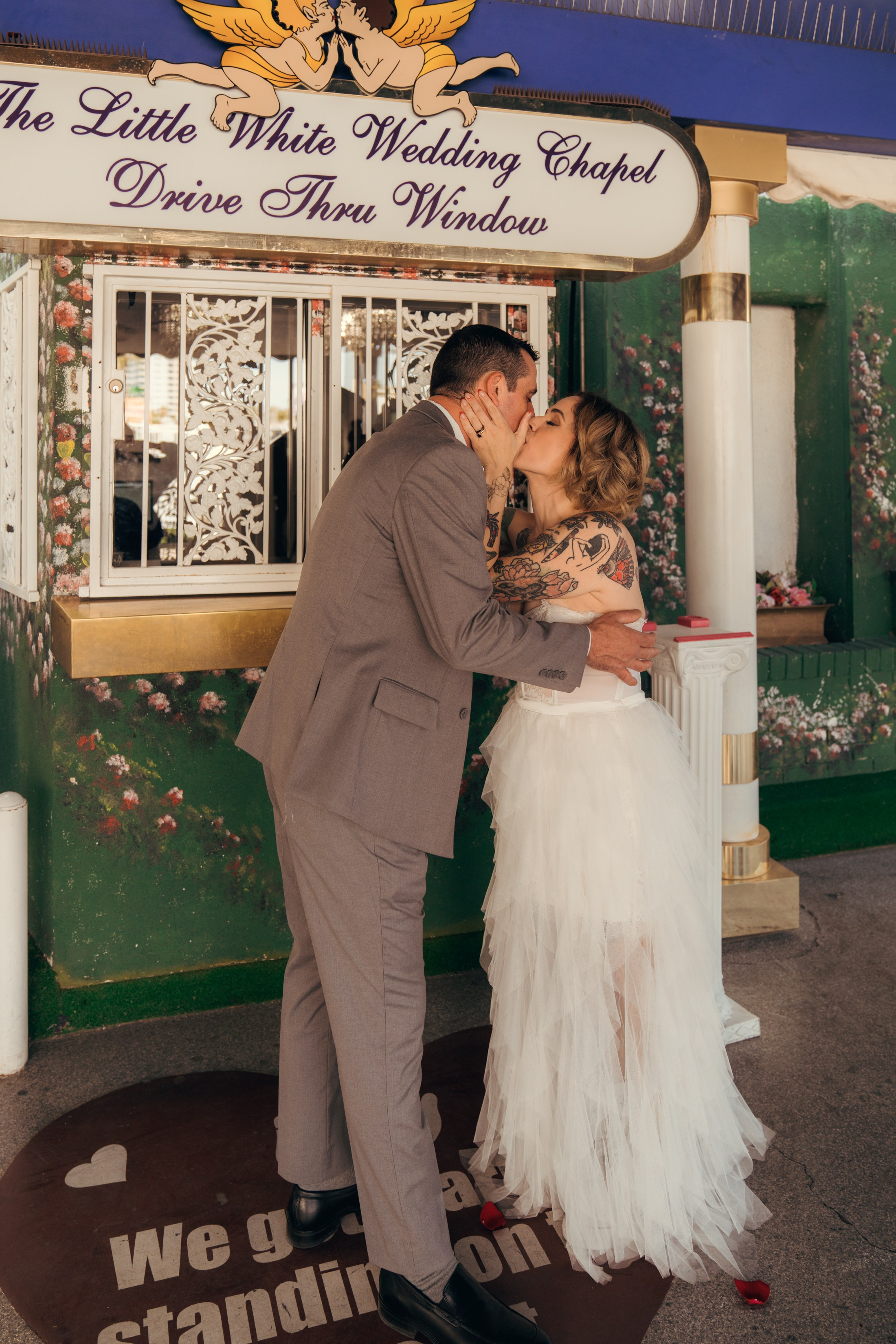 Dylan&Chanin. Wedding & elopement photographer Viktoriya Kravtsov. Las Vegas