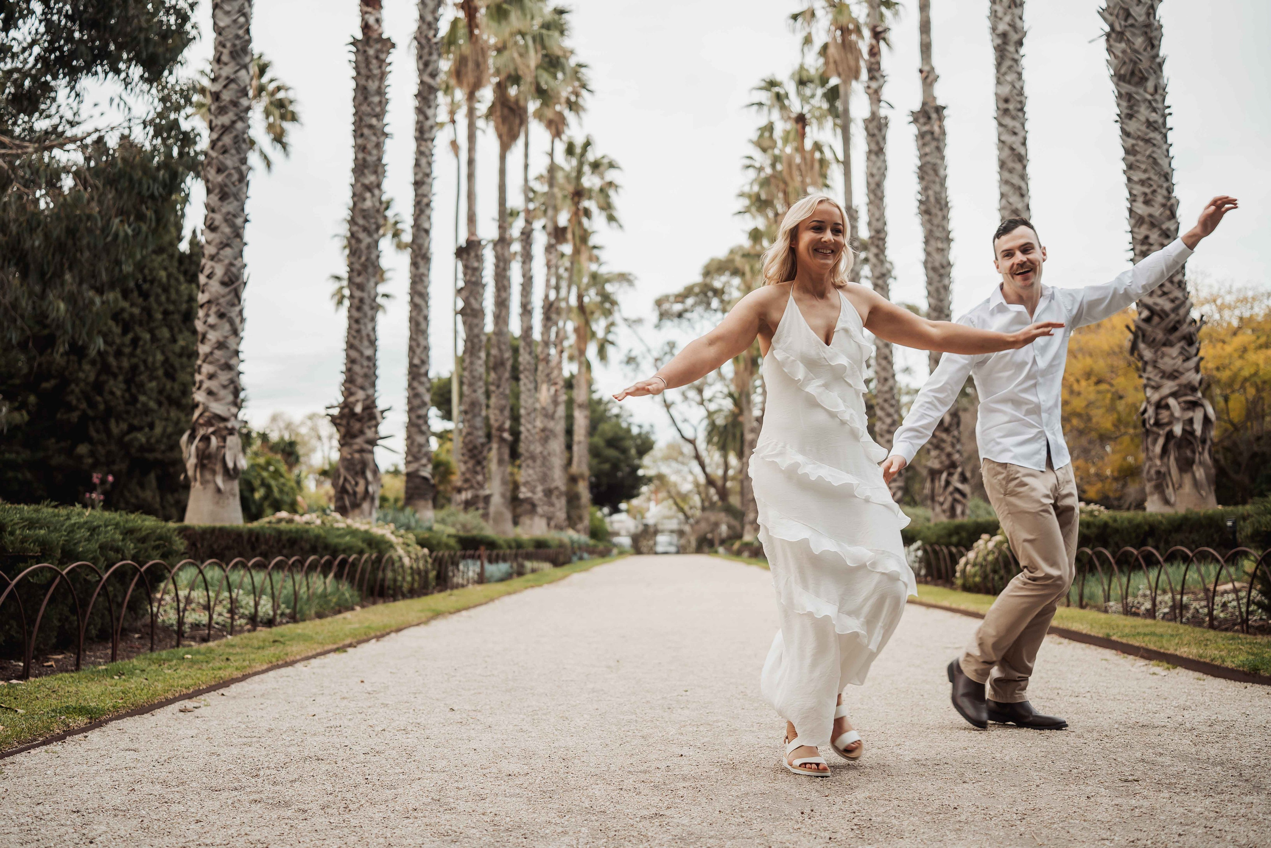 Melbourne pre-wedding photographer, engagement session Melbourne, pre-wedding shoot Victoria.