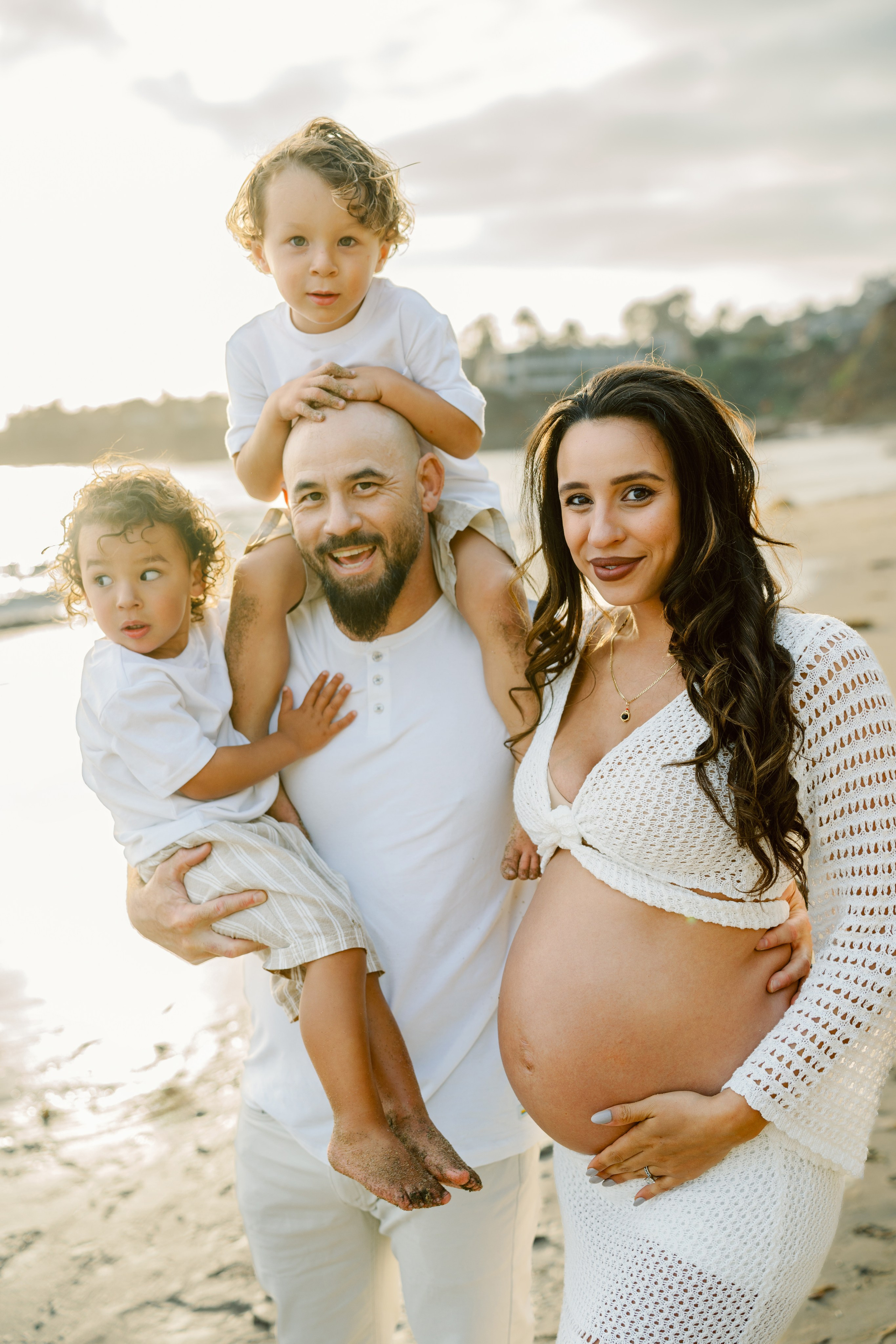 Maternity Photoshoot at Laguna Beach. Wedding Photography & Videography Team in California, Los Angeles, San Francisco, San Diego and Travel