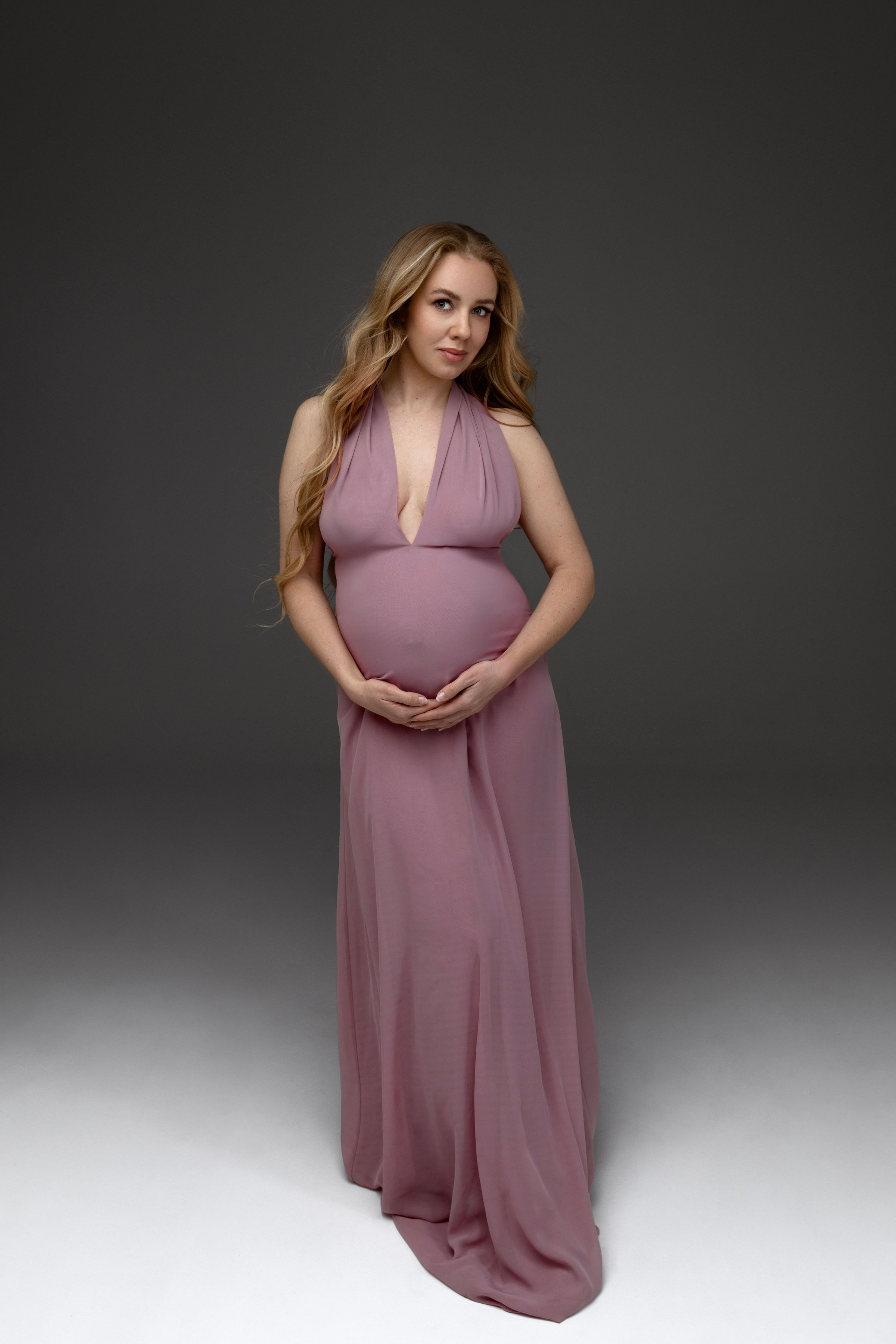 GABRIELĖ | ELEGANTIŠKA LAUKIMO FOTOSESIJA. Vestuvių ir nėščiųjų fotografė Raminta Razmaitė