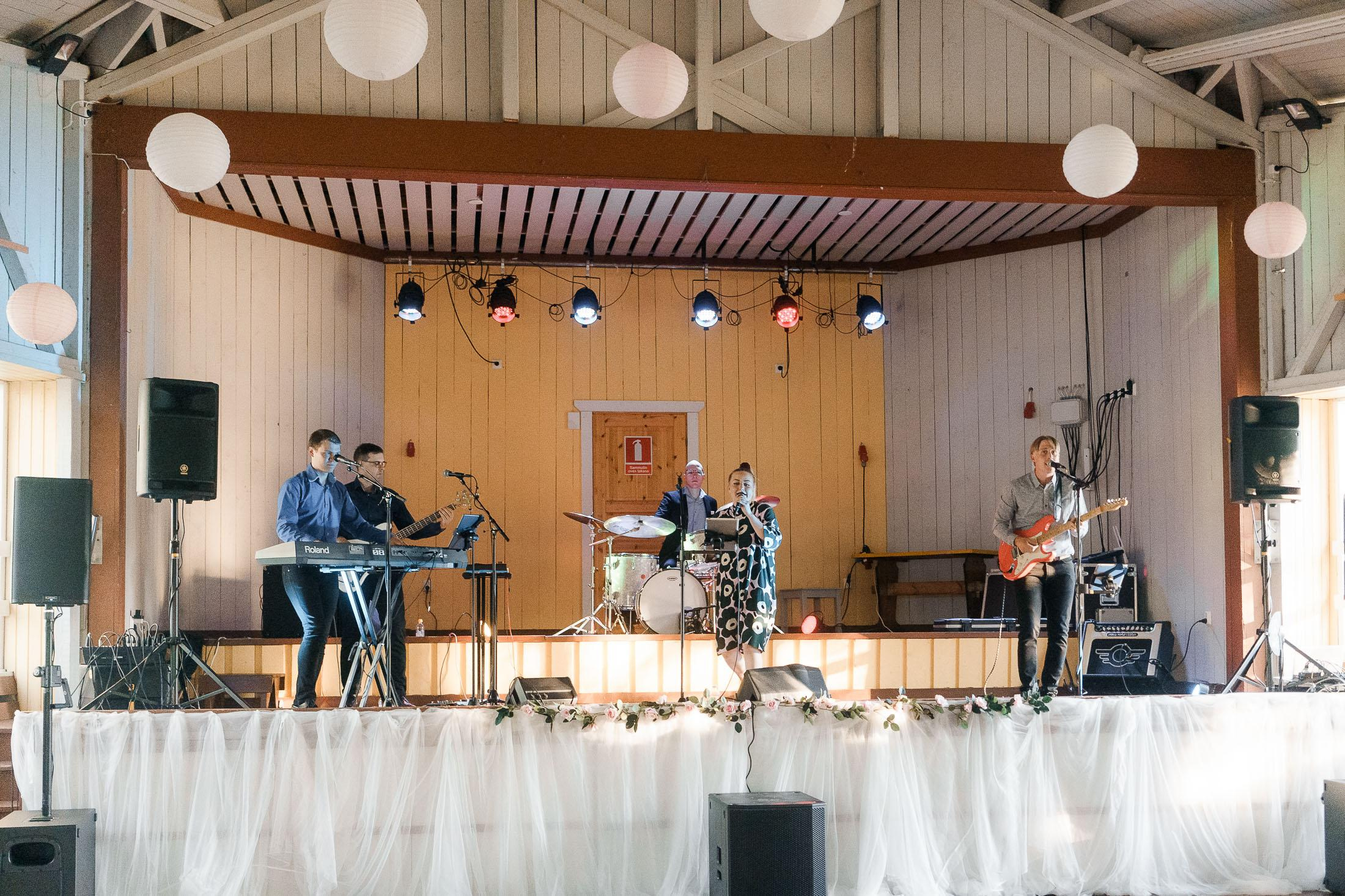 Hääkuvaaja Porvoossa | Unohtumattomat Hetket Hotelli Runosta Tanssisaarelle