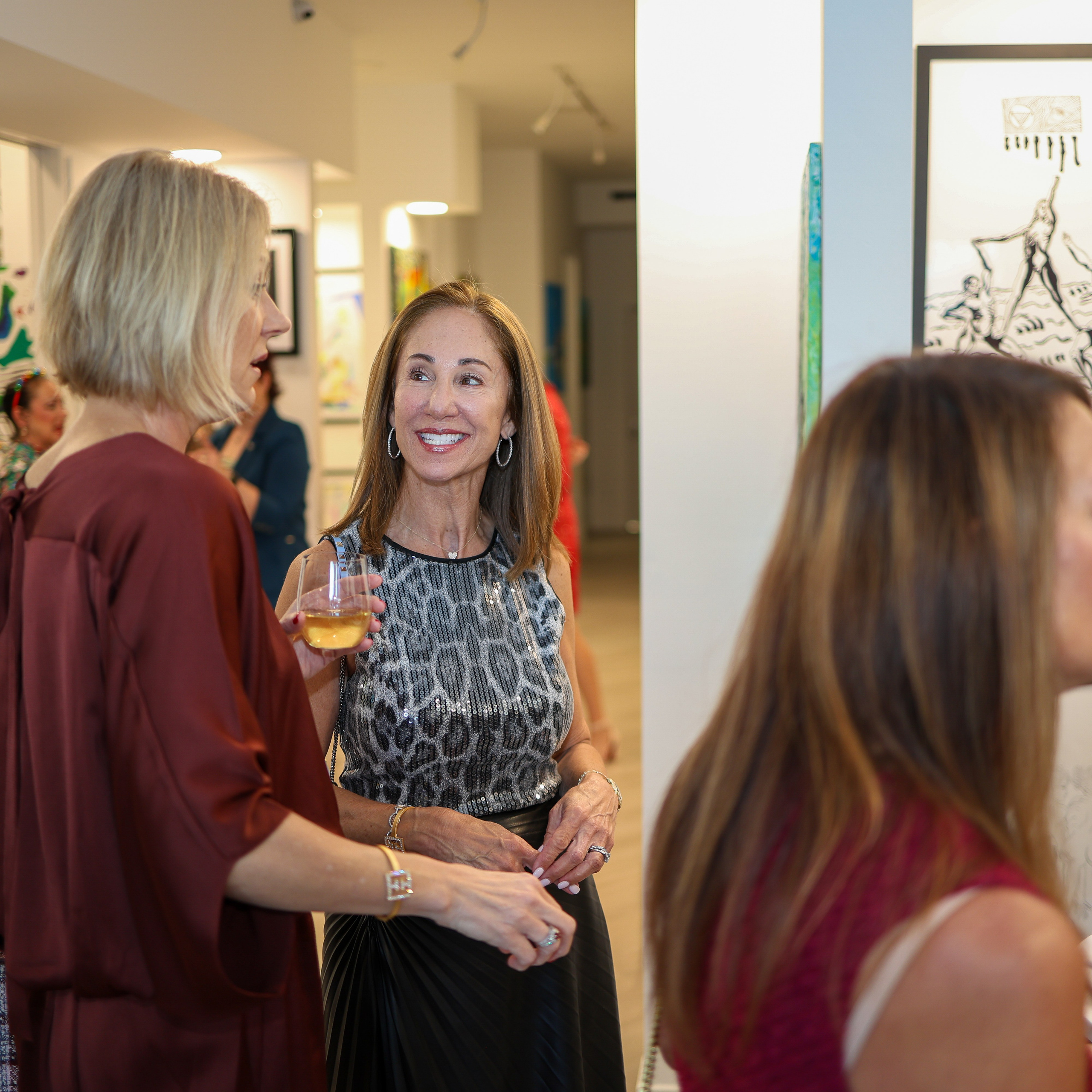 Paradise Coast Lifestyle Magazine. Out and About 239