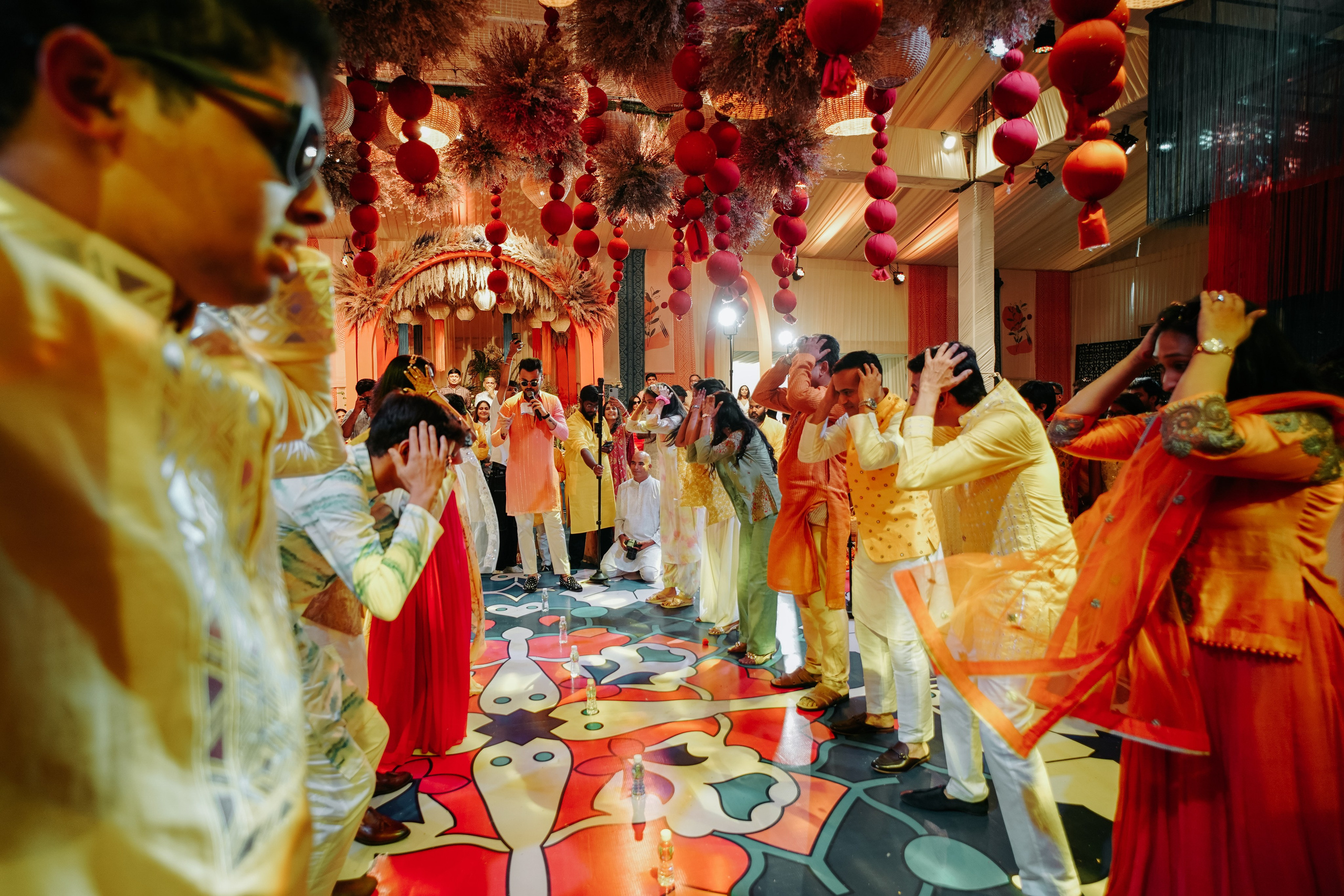 HALDI & MEHANDI. Wedding photographer Stalen Robert