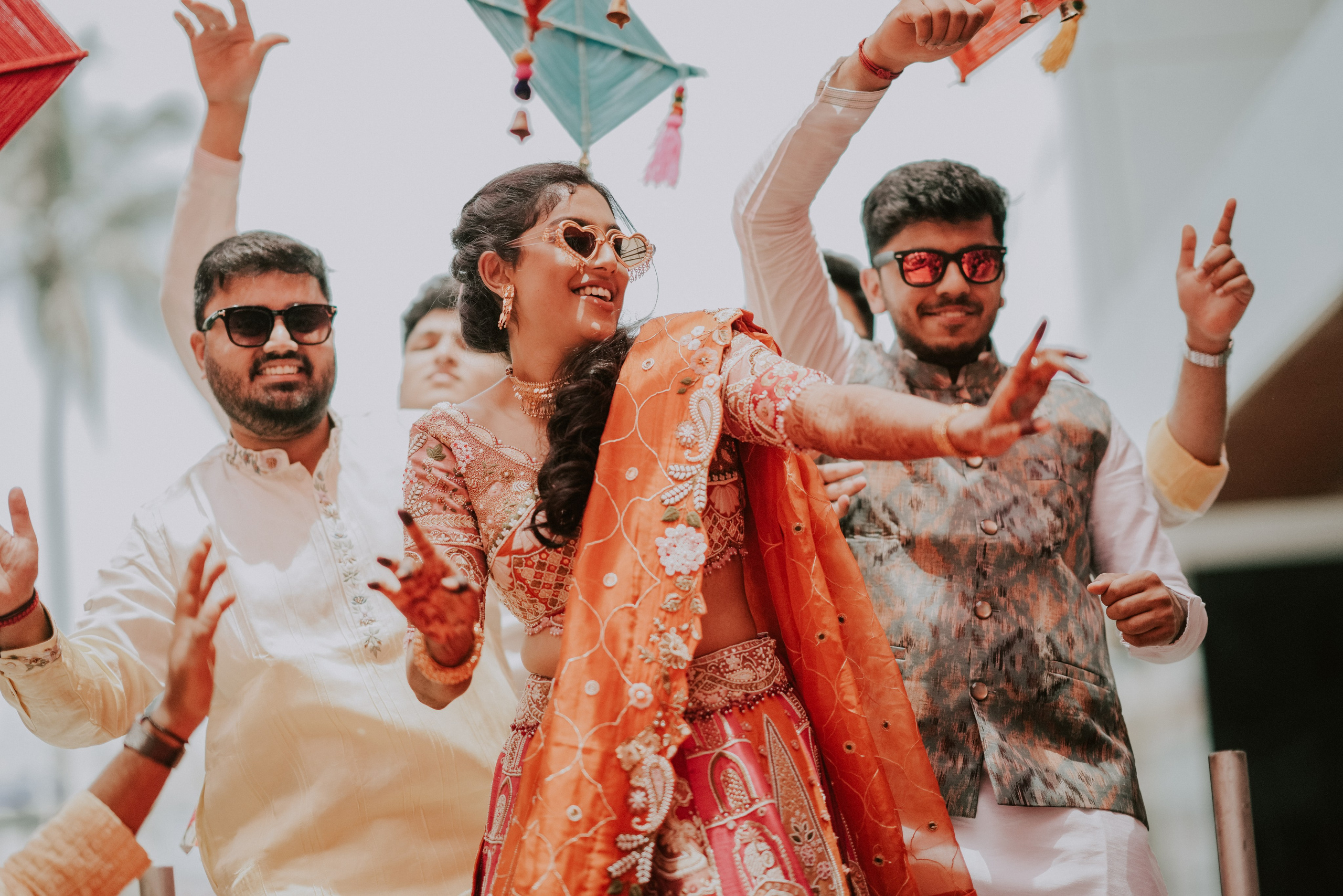 HALDI & MEHANDI. Wedding photographer Stalen Robert
