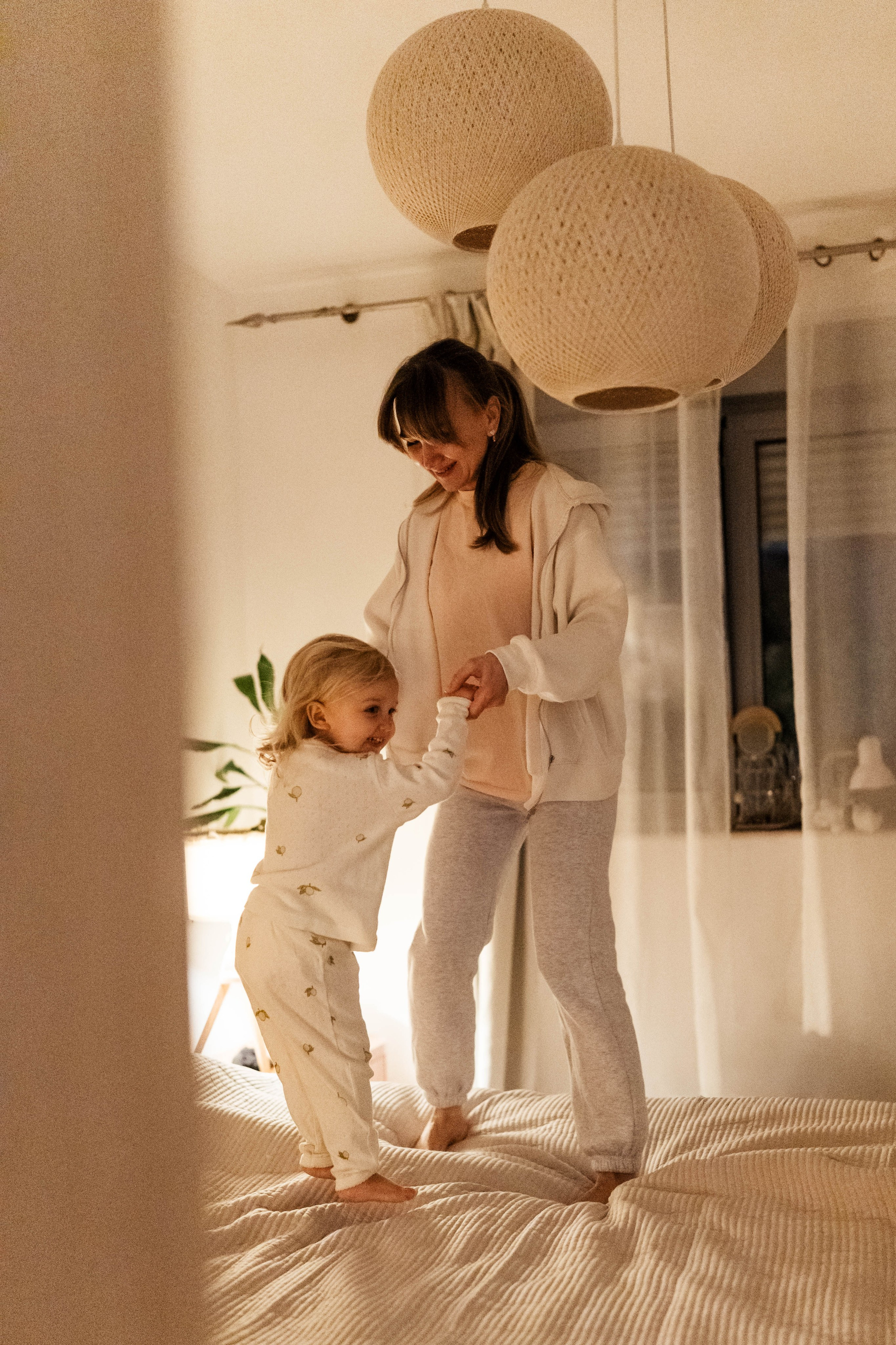 Домашний уют. Family photographer in Oviedo — Yana Razina