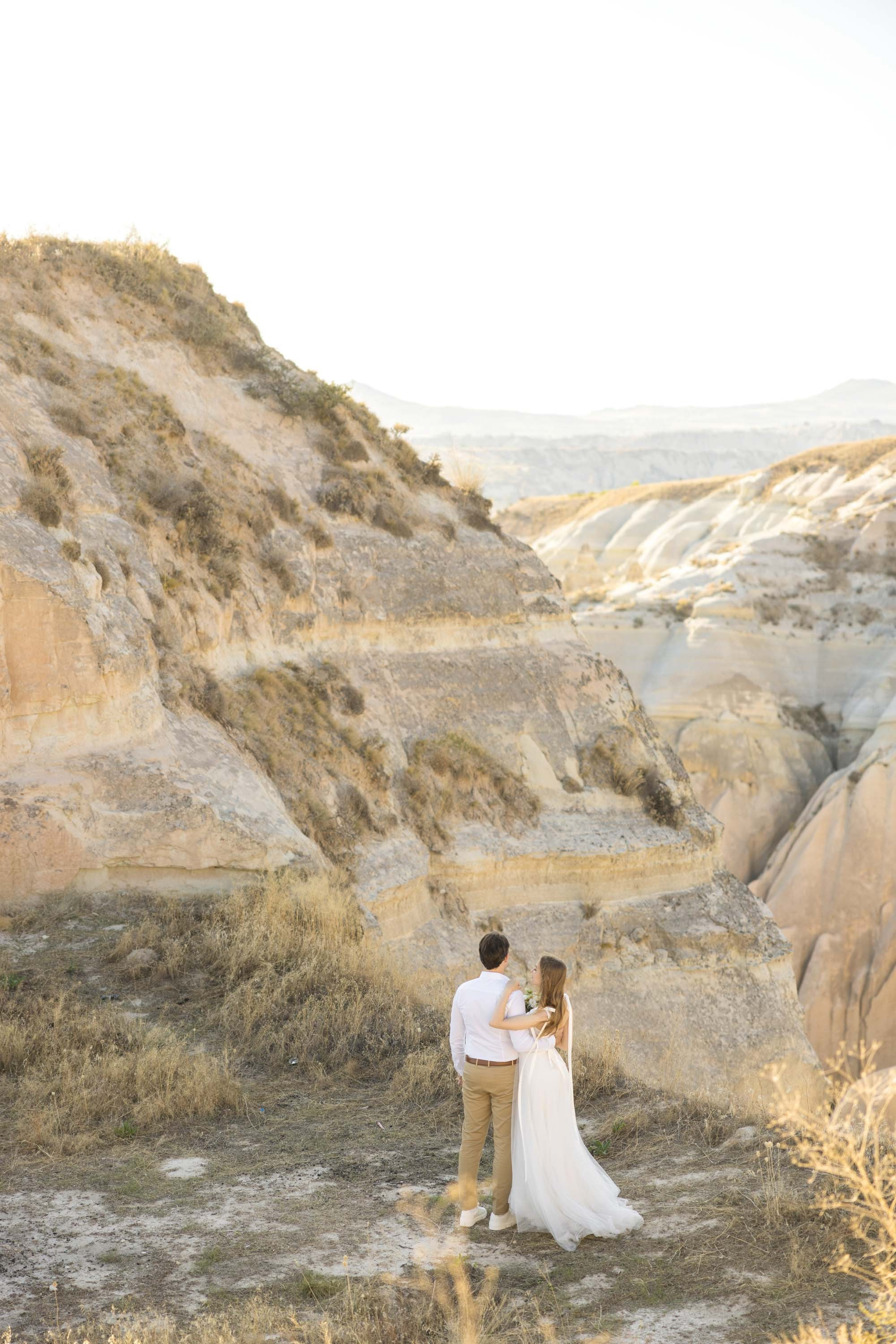Wedding photo shoot in cappadocia. Julia Ganch I Fashion Wedding Photography I Cappadocia Turkey