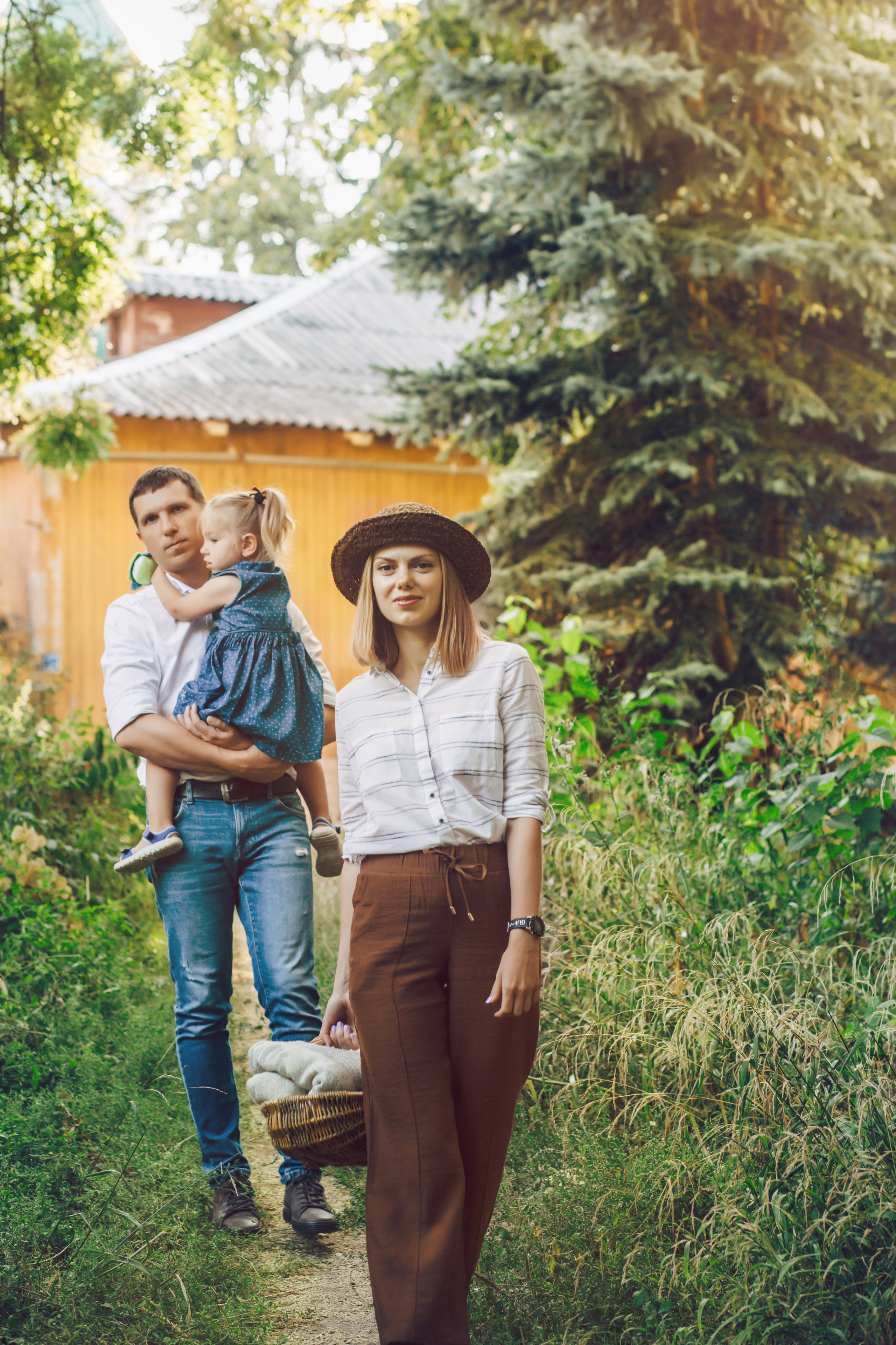 Sommer. Portrait family photographer in Berlin Elena Zakh