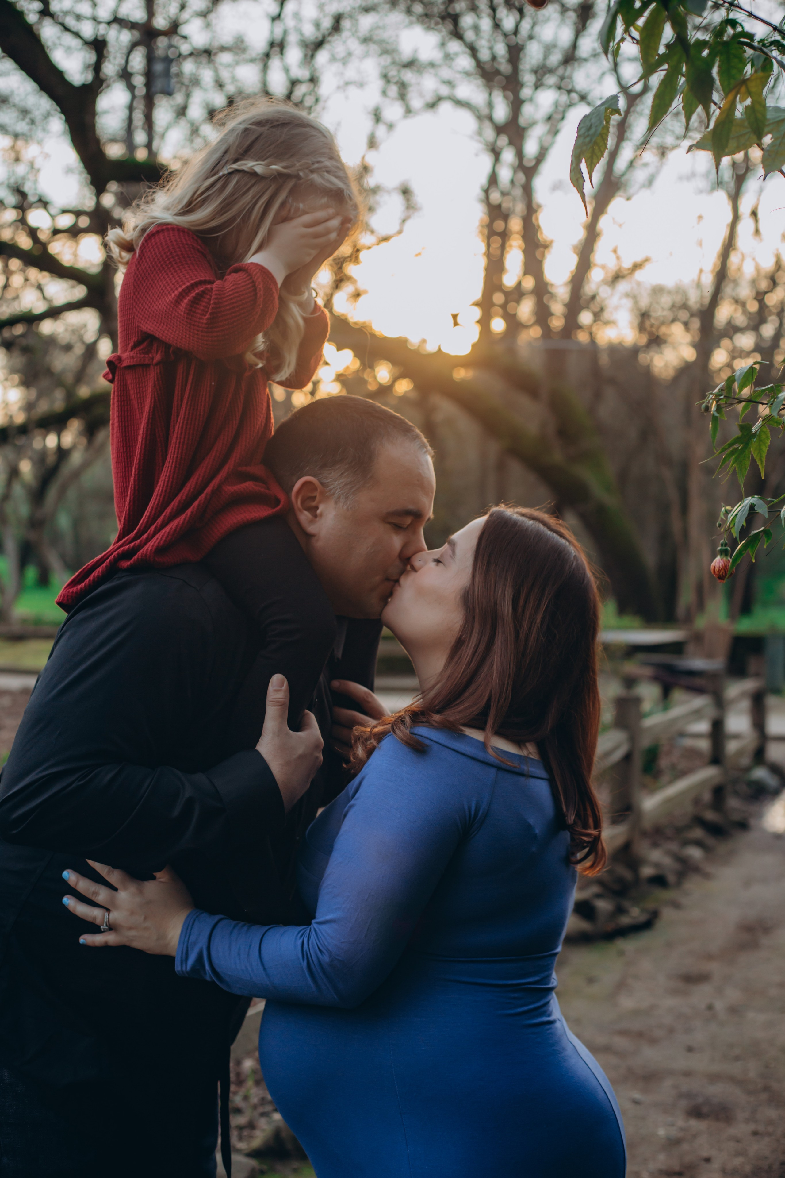 Wonderfule Pregnancy. Family and children’s lifestyle photographer Elena Tumanova