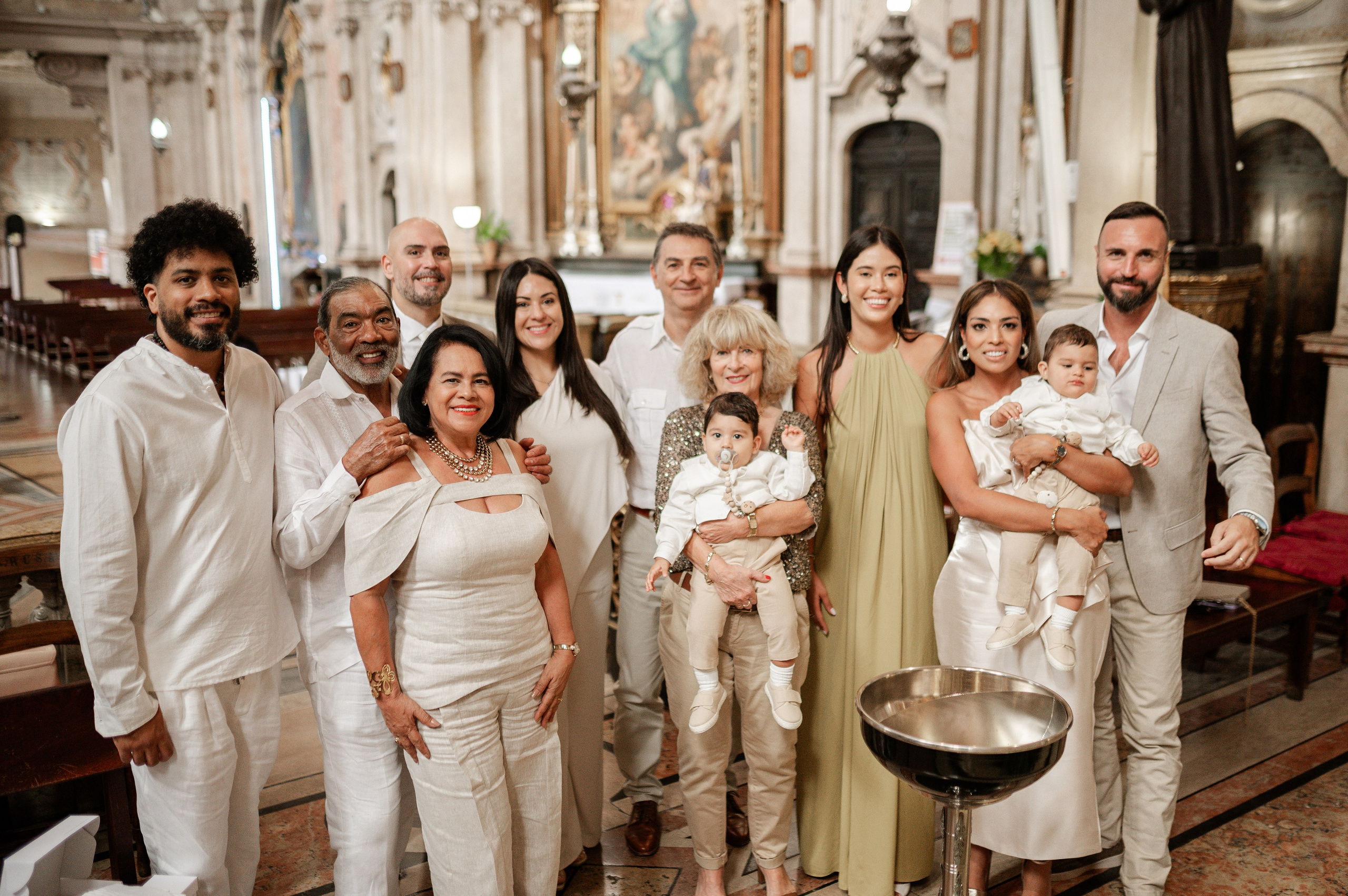 Фотосъёмка крестин — тёплые и значимые моменты. Ваш фотограф в Лиссабоне — Анна Белова