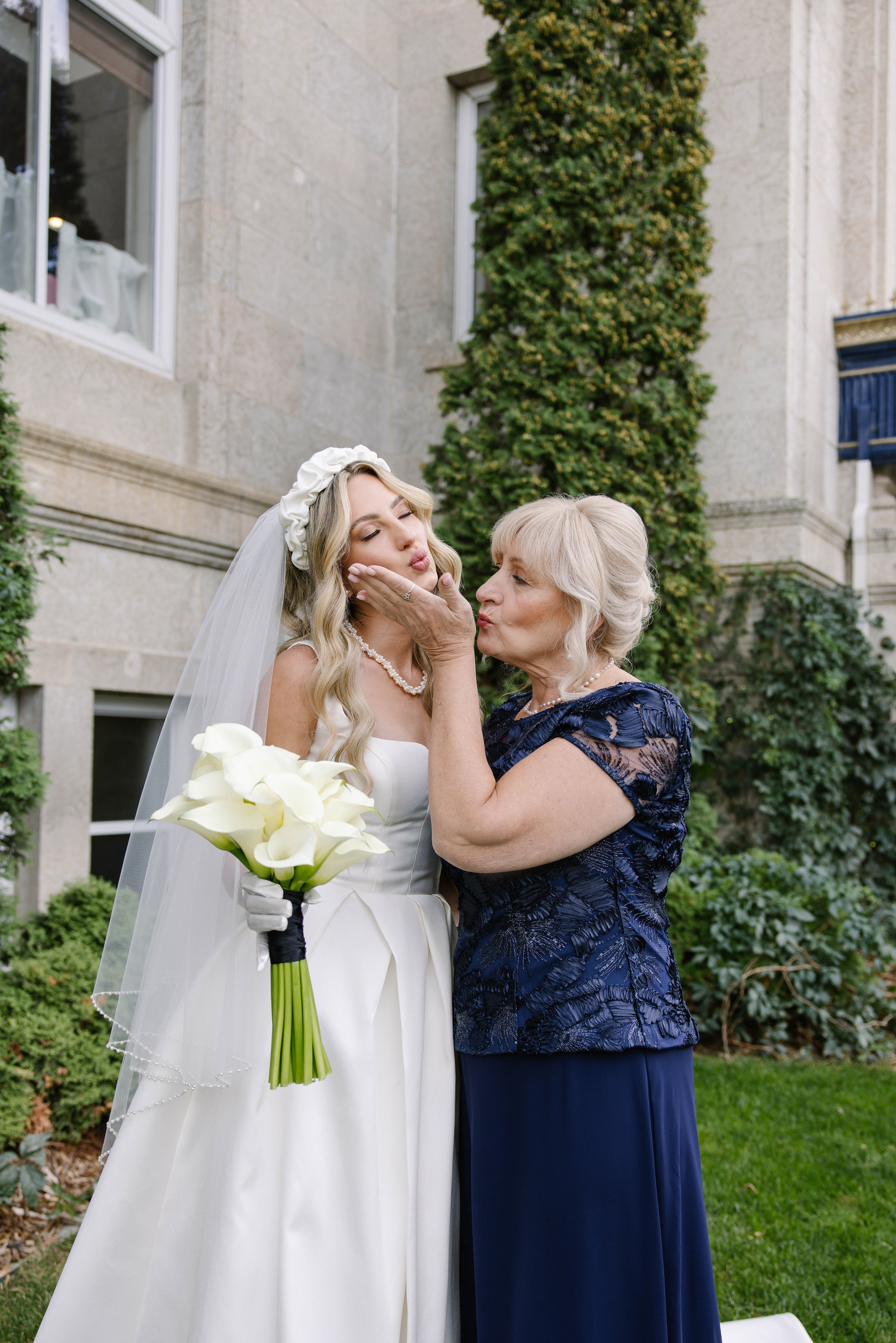 Elegant & Timeless Wedding Photography at Hotel Saskatchewan. Wedding photography and videography in Regina, Saskatchewan