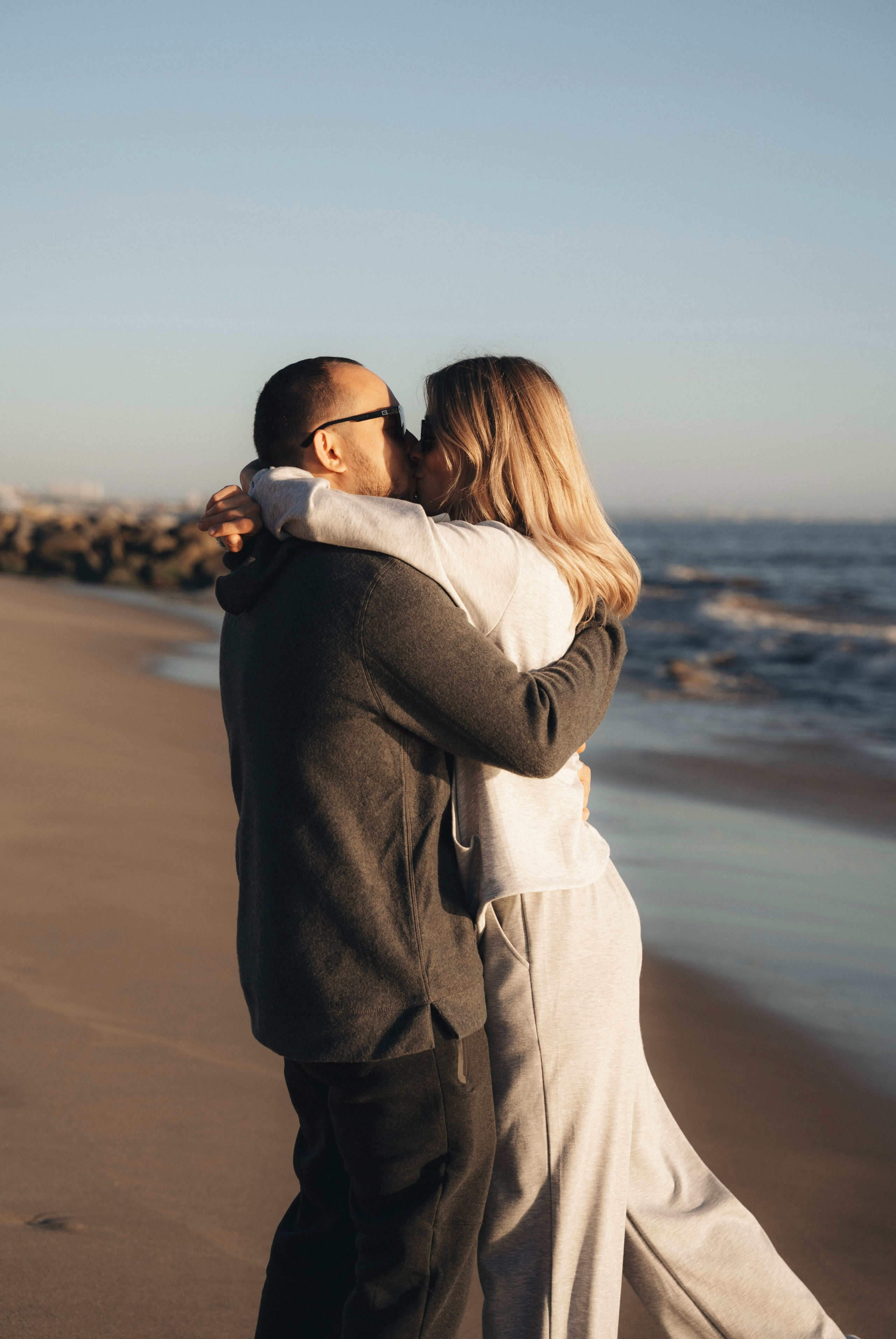 Family photoshoot. Family photoshoot outside. Beach photoshoot. Family holiday photoshoot. Sunset photoshoot