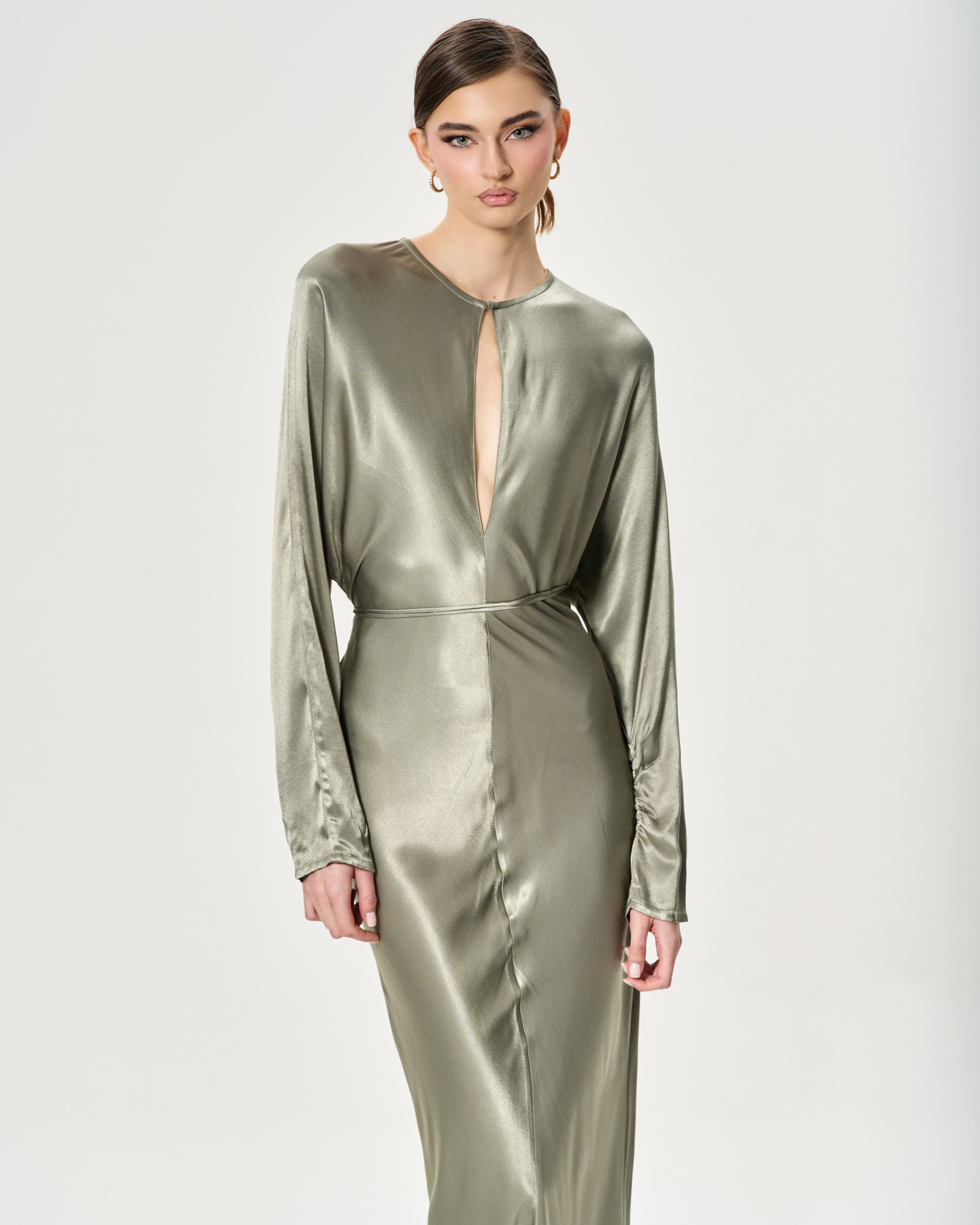 E-COMMERCE FASHION. Dubai photographer Anastasiia.dxb — portrait, fashion and brand photoshoots. Professional photographer for personal and commercial projects