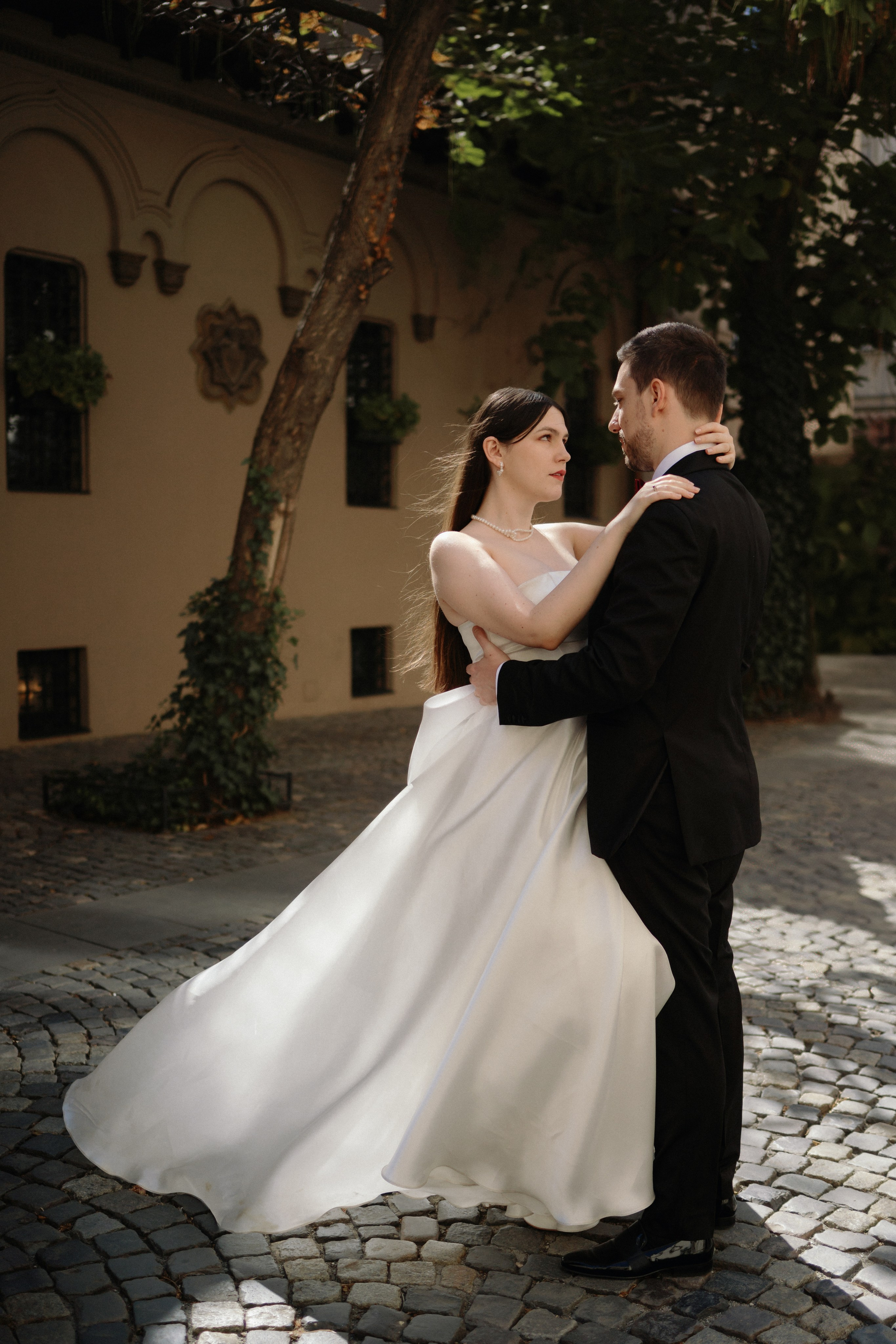 Georgiana & Daniel. STORYCATCHERS