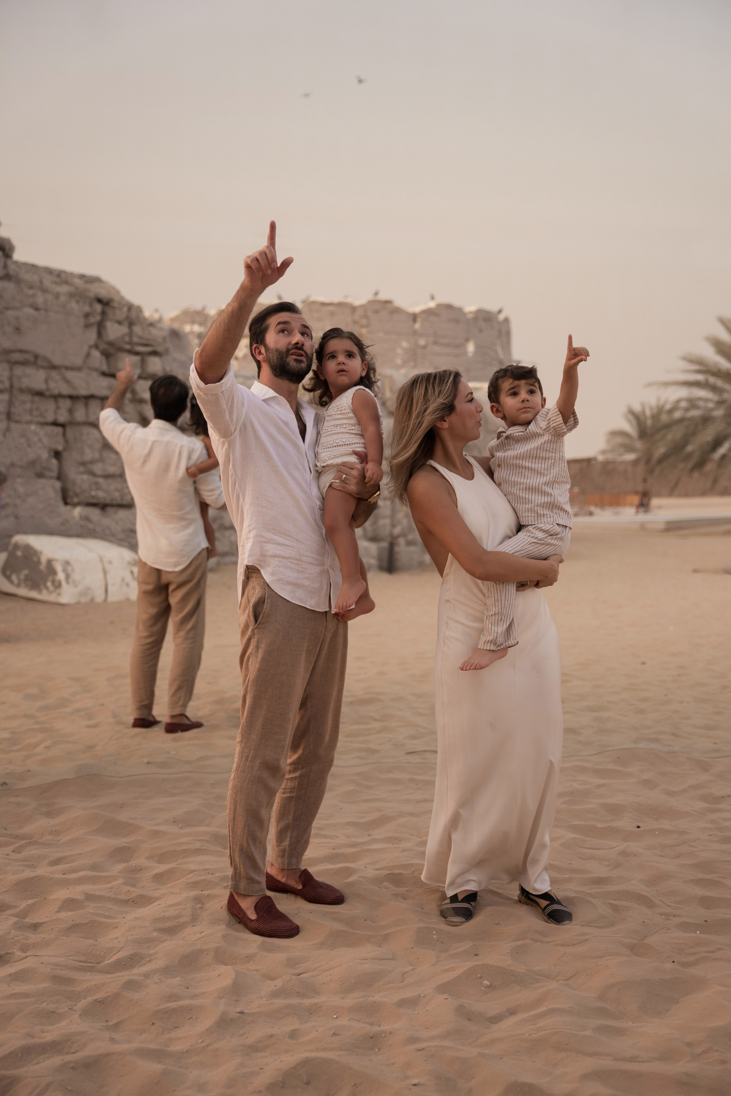 Sun, sand & family. Angela Iakovleva — Family Photographer in Dubai