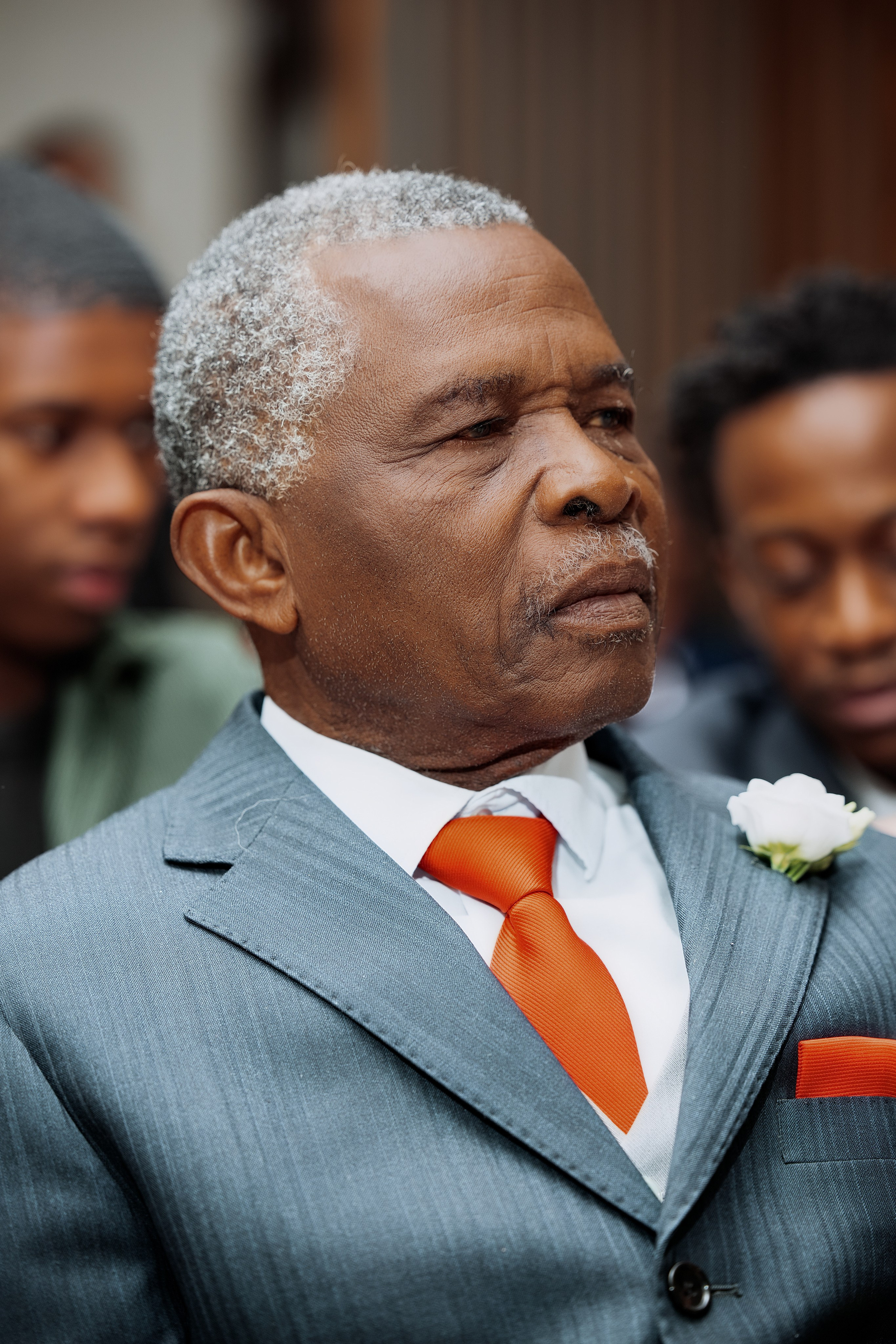 Nawik e Ethson. Fazemos o seu casamento ser lembrado por gerações