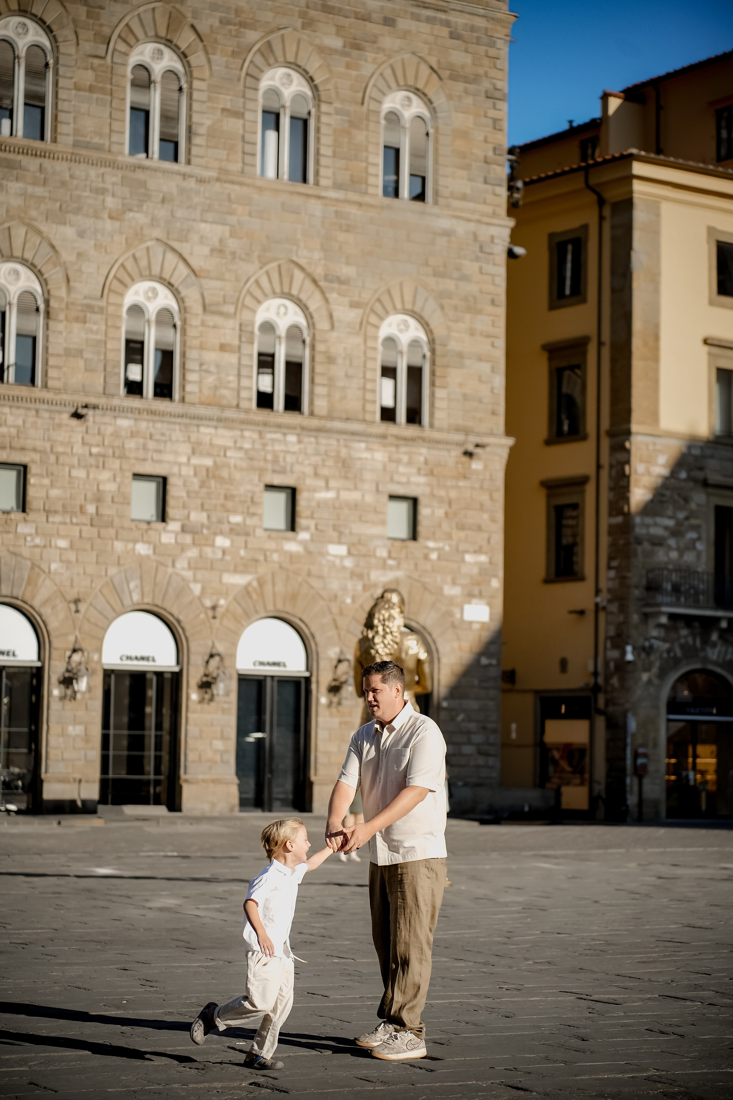 Stella & Family. Wedding Photographer in Italy
