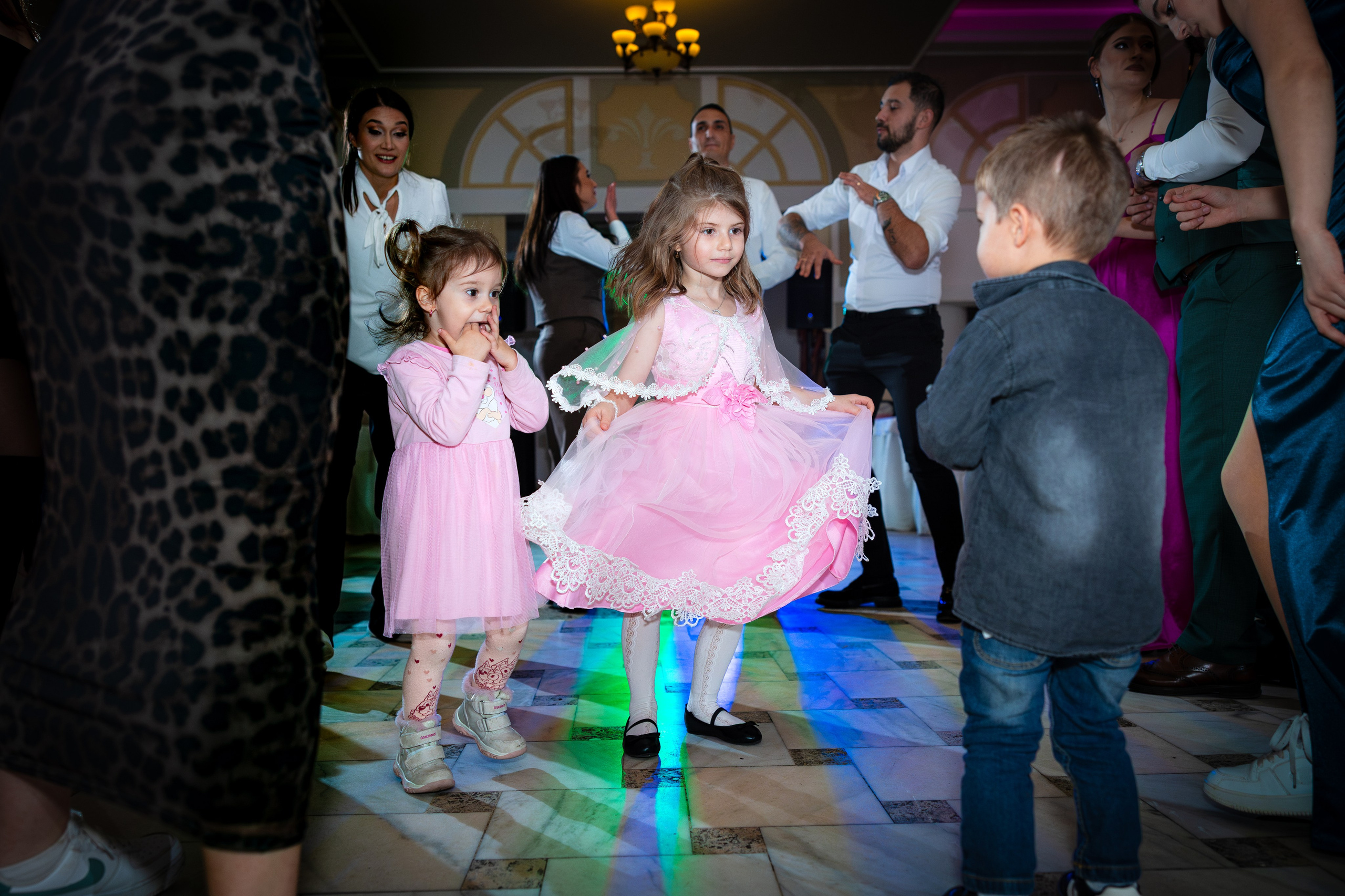 Botez Natalia si Carolina. Ionut Brehuescu — Fotograf