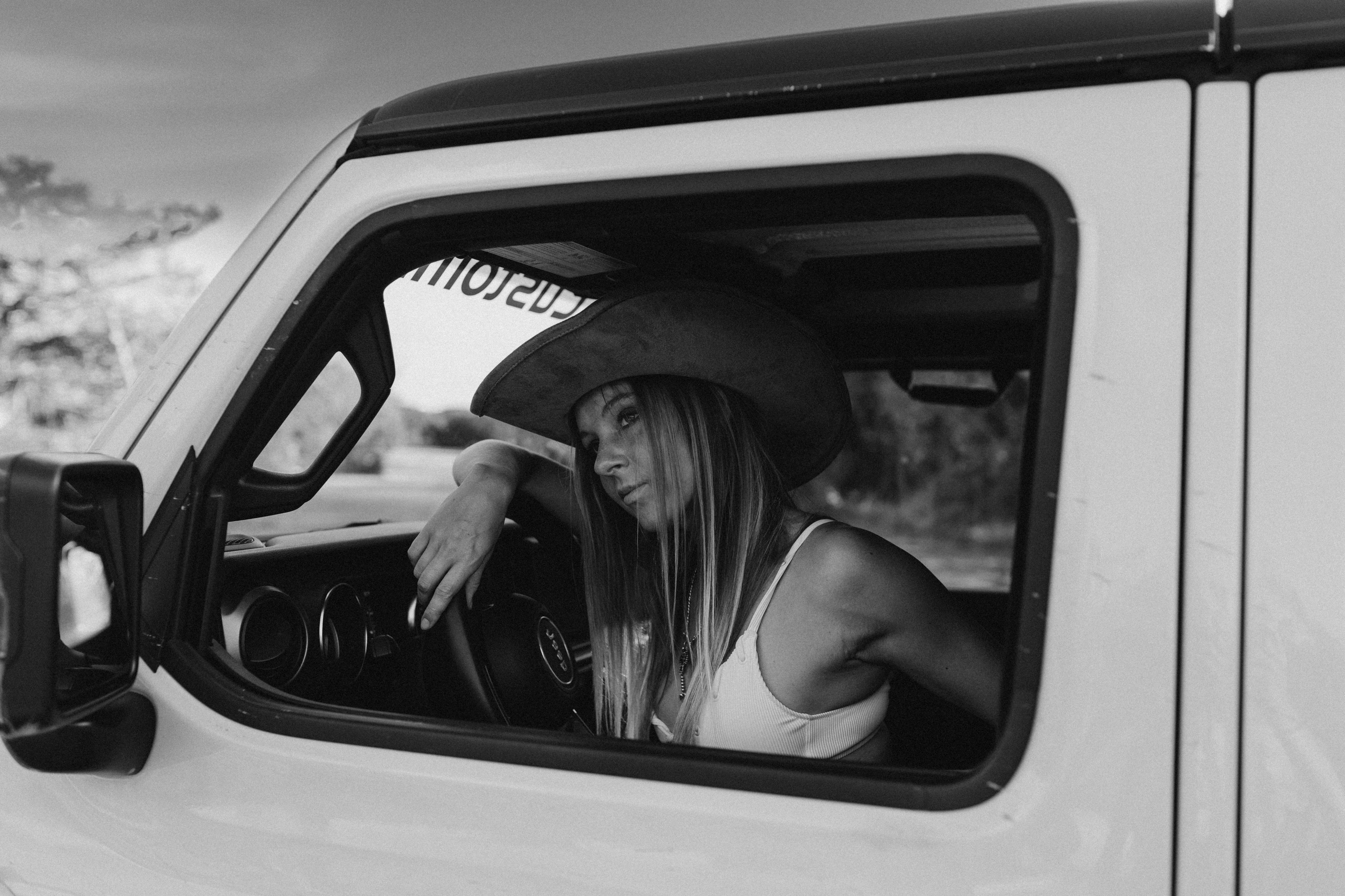 WEST. TETIANA UDOVYCHENKO STREET & PORTRAIT PHOTOGRAPHER