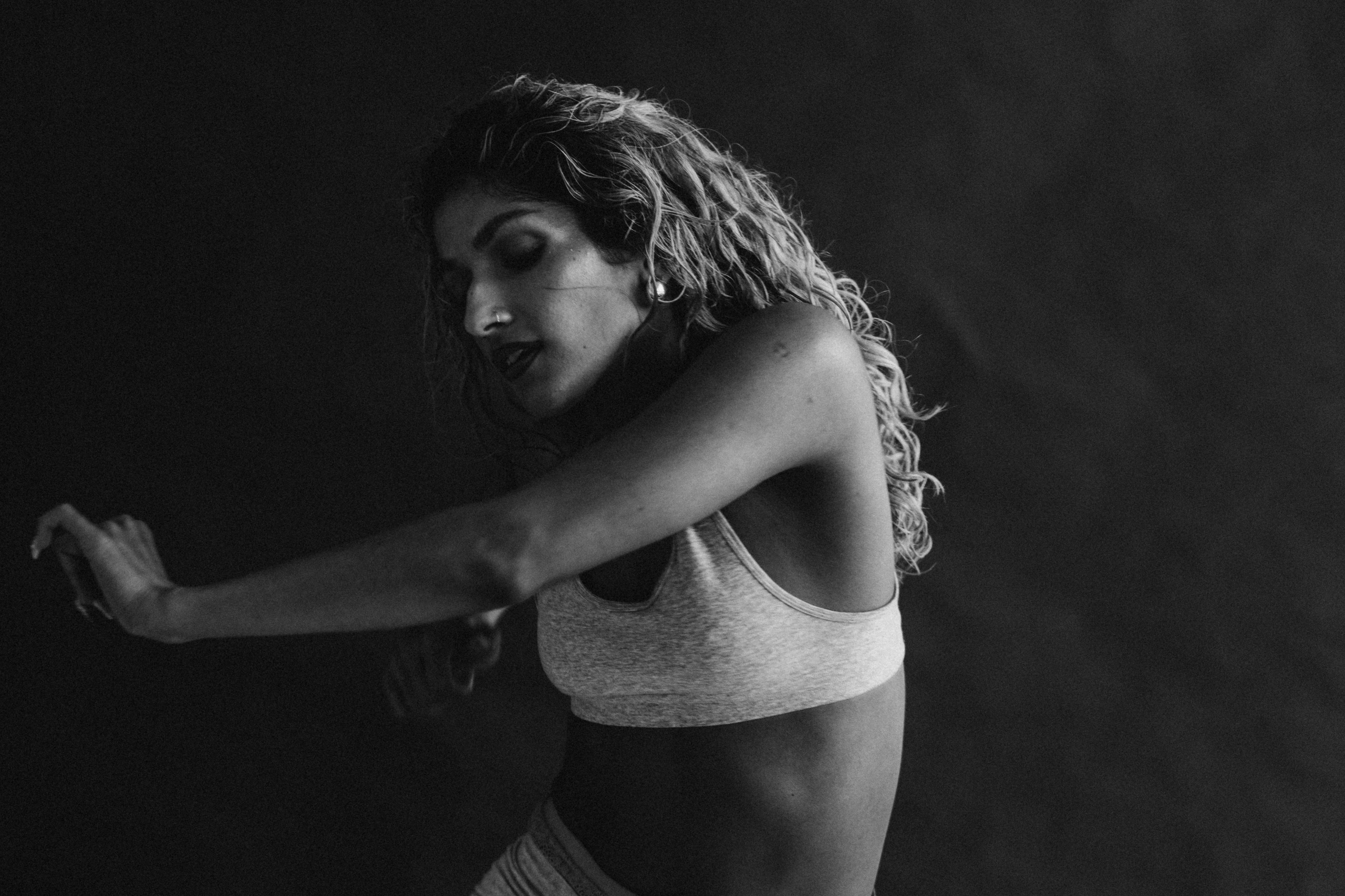 DANCERS. Victoria Olonen – Cinematic Portrait Artist | Helsinki & Europe