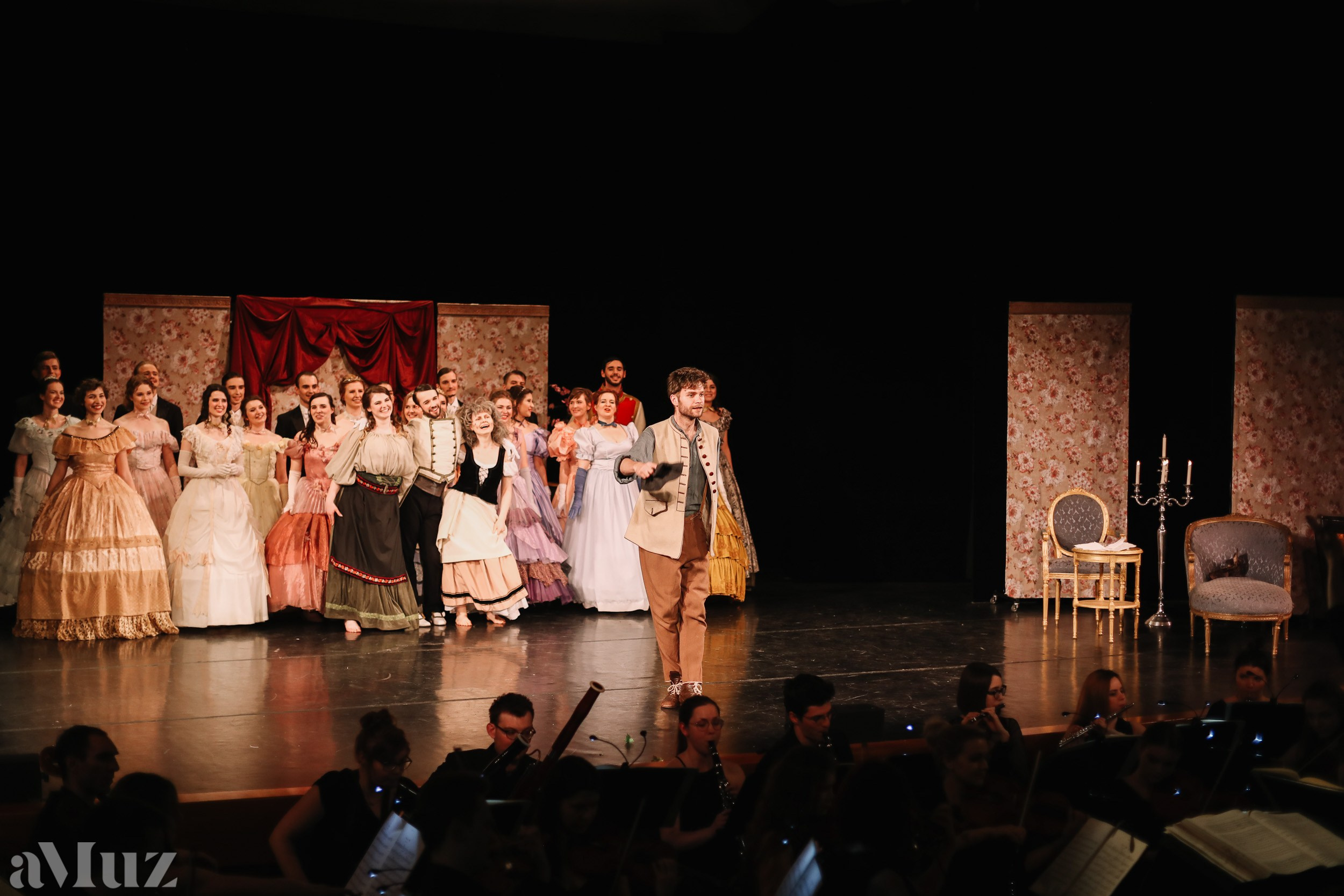 Opera Łąkowa. Fotograf Ślubny Warszawa - Sesje Biznesowe Rodzinne Eventy