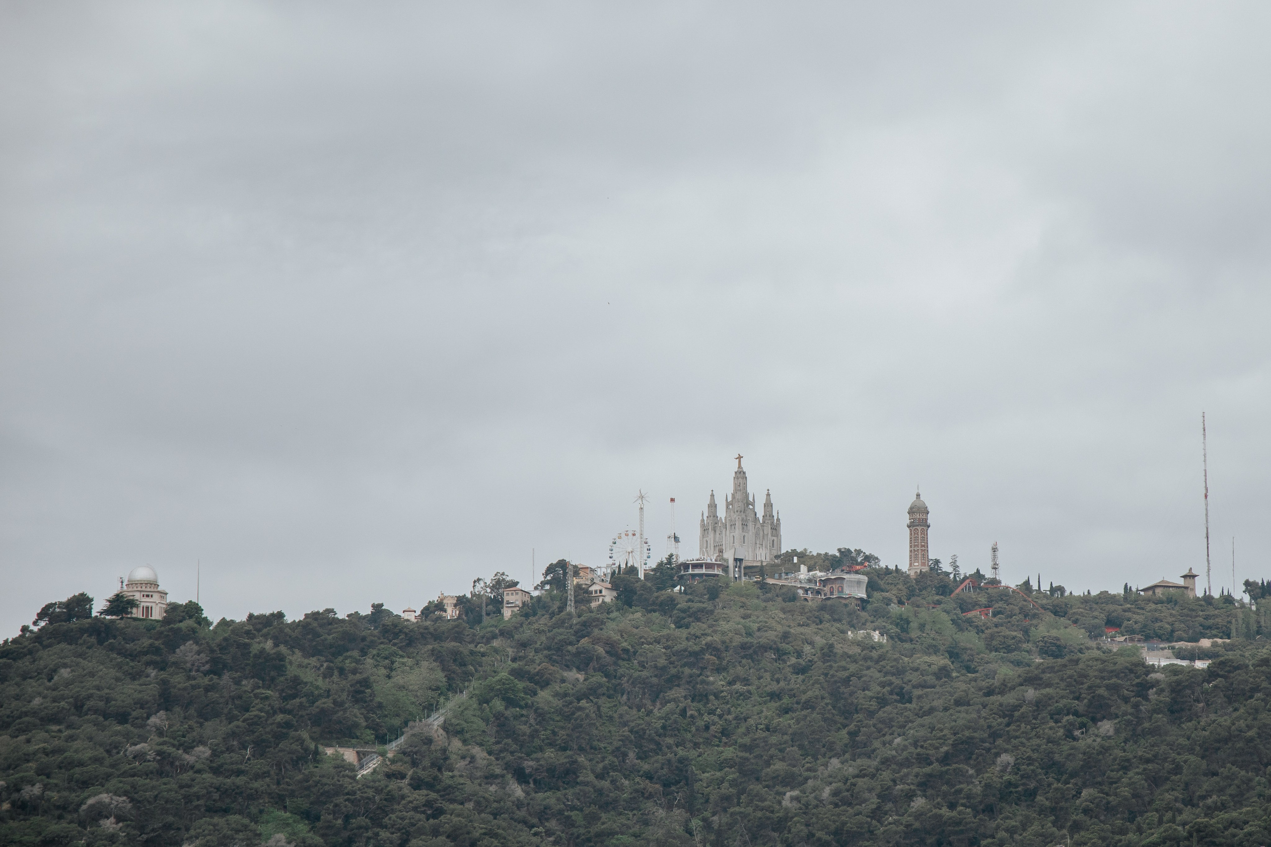 Sophie & Corey, 02/05/2026, Observatorio de Fabra, Barcelona. Fotógrafa de bodas en Girona, Costa Brava | Wedding Photographer Evgenia Gruntovaya