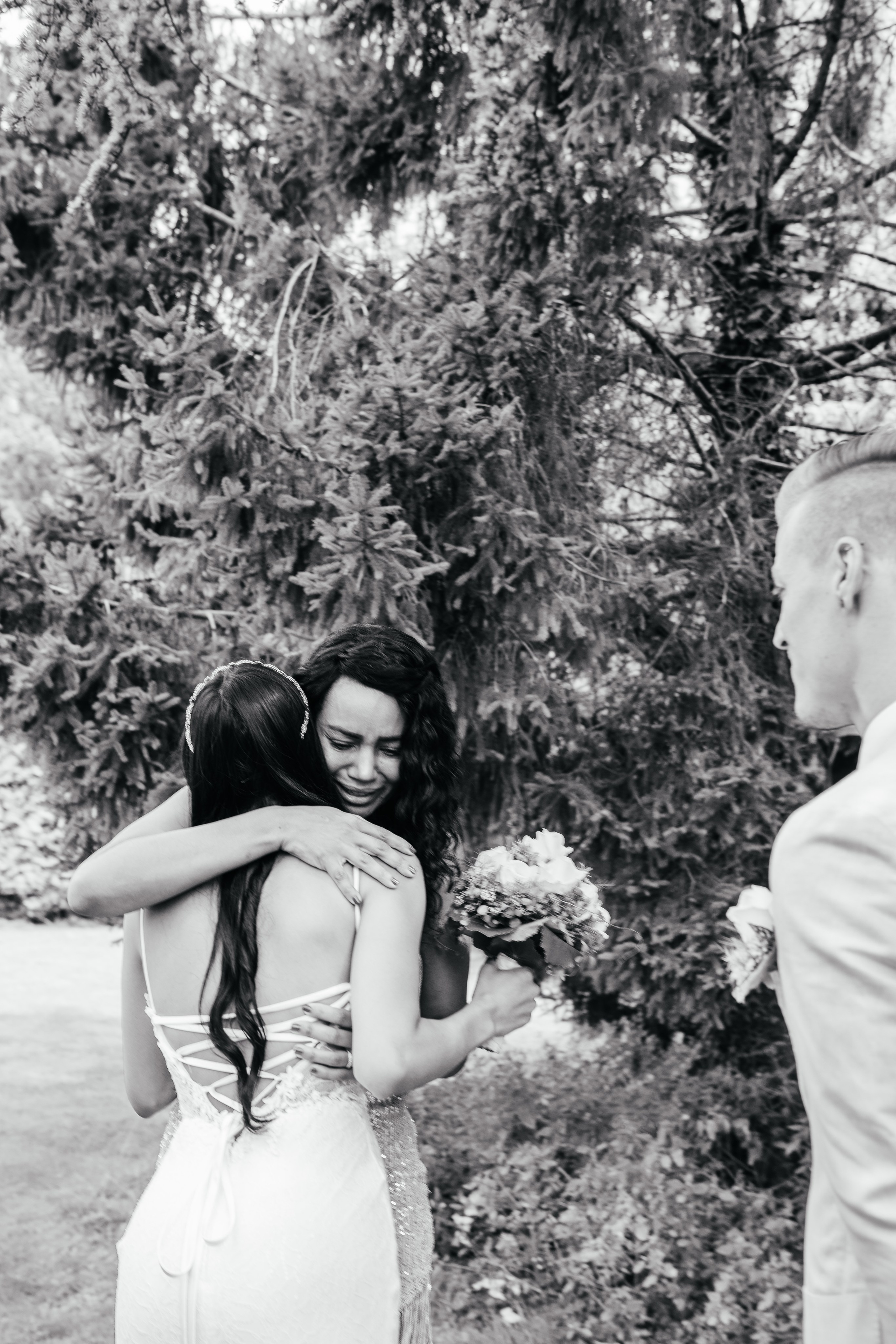 KAIANE & BENJAMIN Meilen, Switzerland. I am Elena Altendorfer. Wedding photographer in Zurich and Switzerland