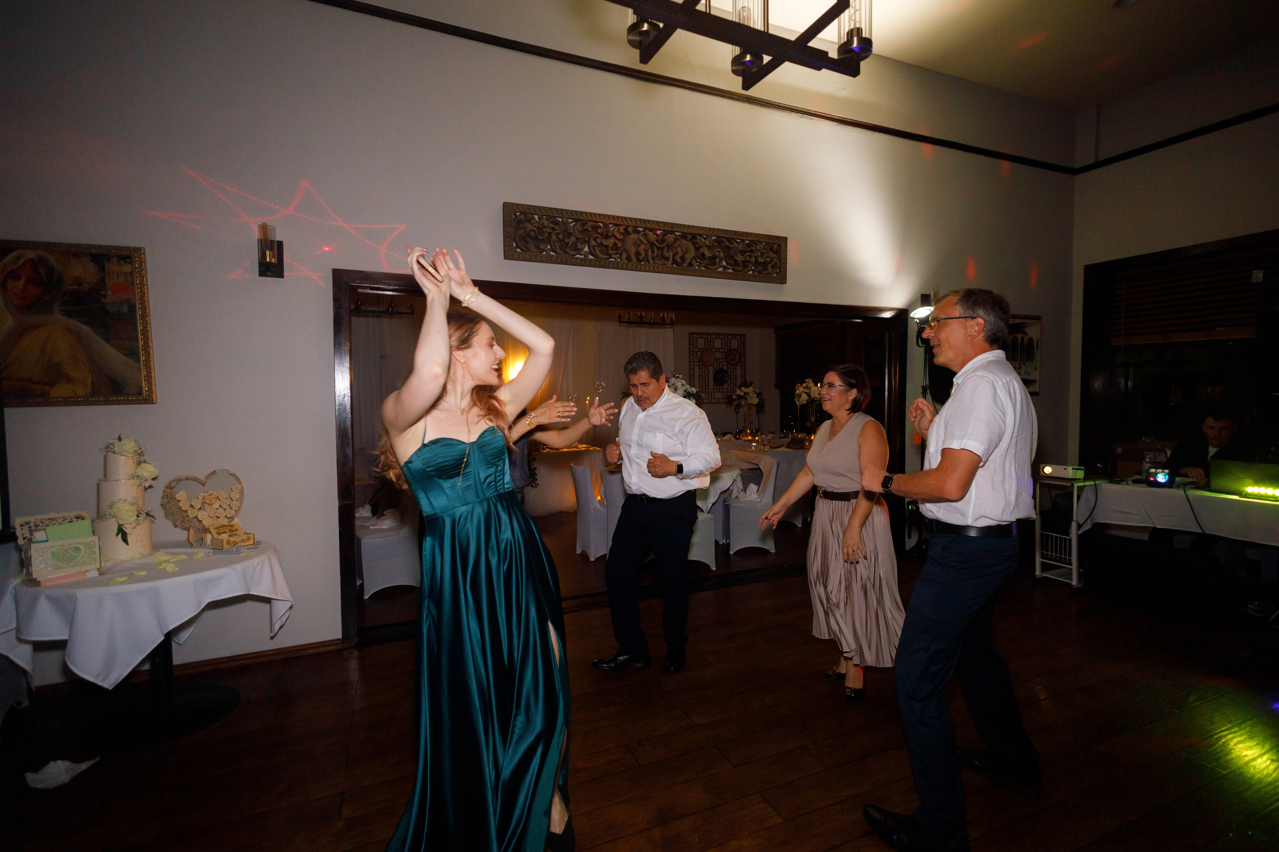 Wedding banquet. Family and Event photographer in Bay Area Elena Tiuriumina