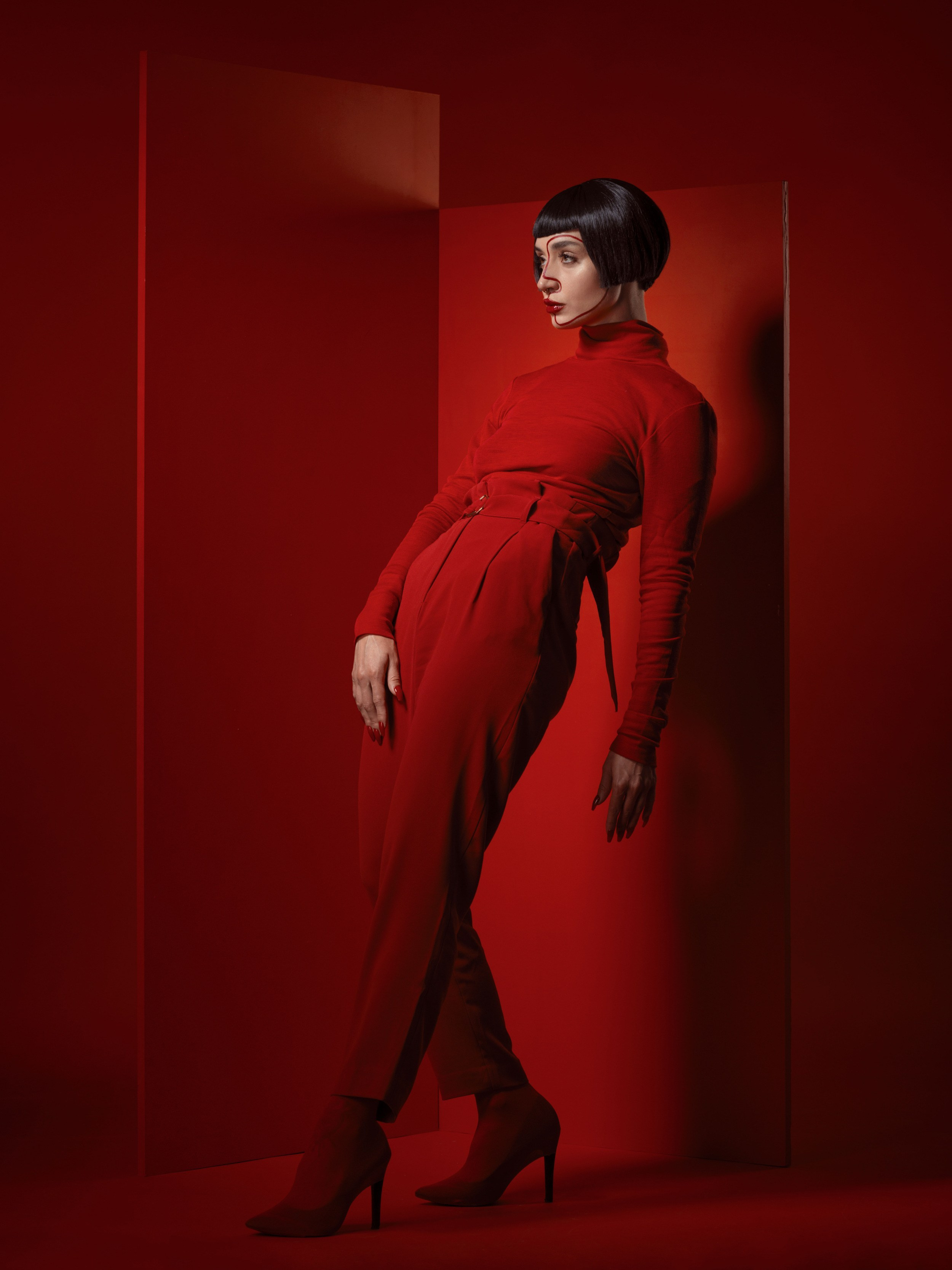 Professional fashion shoot in the studio NYC Alice Bell. Alice Bell — Wedding photographer in New York